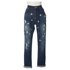 Jean with jewellery brooches embellishment Silvian Heach 