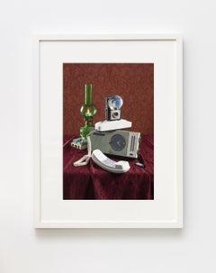 Nature morte avec horloge, photographie de nature morte contemporaine avec technique vintage