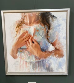 Erinnerung - Realistische figurative Malerei des 21. Jahrhunderts eines Mädchens mit einer Notiz