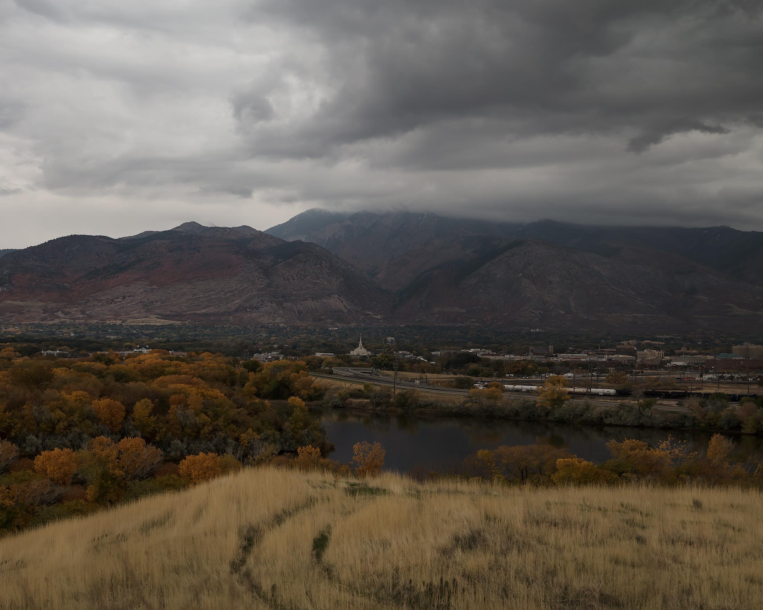 Landscape Photograph Jeanine Michna-Bales - Une tempête de tempête s'étend, Odgen, Utah