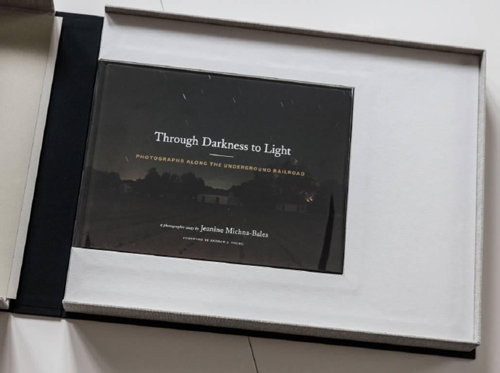« Through Darkness to Light : Photographs Along the Underground Railroad » (Photographies le long du chemin de fer), portfolio en vente 5