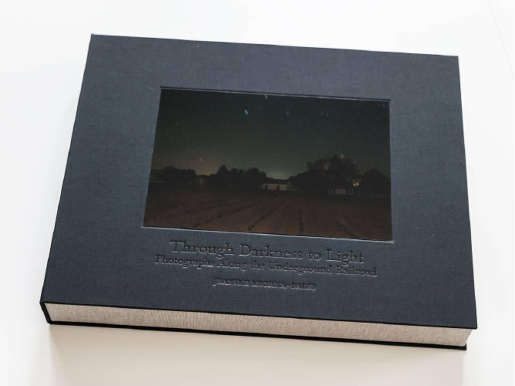 Color Photograph Jeanine Michna-Bales - « Through Darkness to Light : Photographs Along the Underground Railroad » (Photographies le long du chemin de fer), portfolio