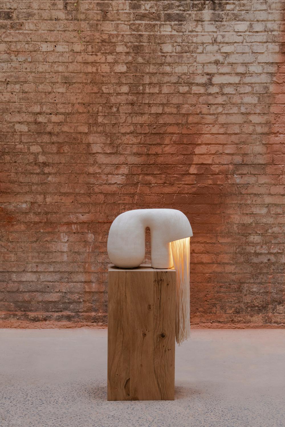 Postmoderne Jeanne #1 Lampe par Elisa Uberti en vente