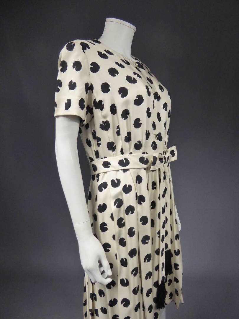A Jeanne Lanvin Castillo Couture Printed Silk Dress - French Circa 1960 In Good Condition For Sale In Toulon, FR