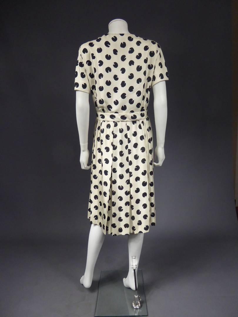 A Jeanne Lanvin Castillo Couture Printed Silk Dress - French Circa 1960 For Sale 2