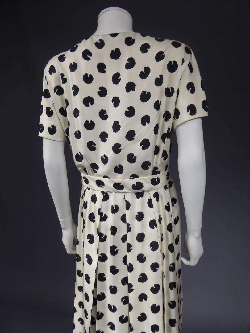 A Jeanne Lanvin Castillo Couture Printed Silk Dress - French Circa 1960 For Sale 3