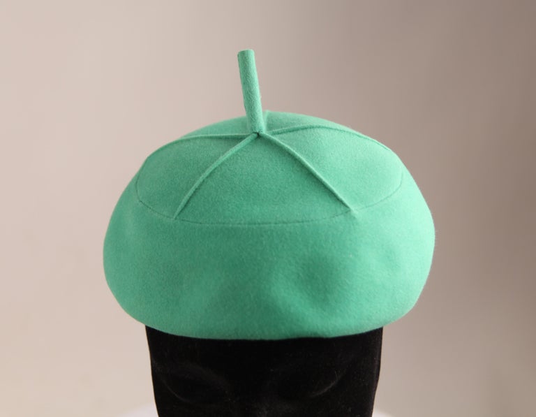Green Jeanne Lanvin documented  French wool apple green beret hat, 1960s For Sale