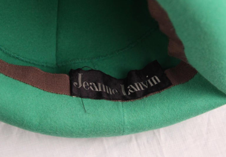 Jeanne Lanvin documented  French wool apple green beret hat, 1960s For Sale 2