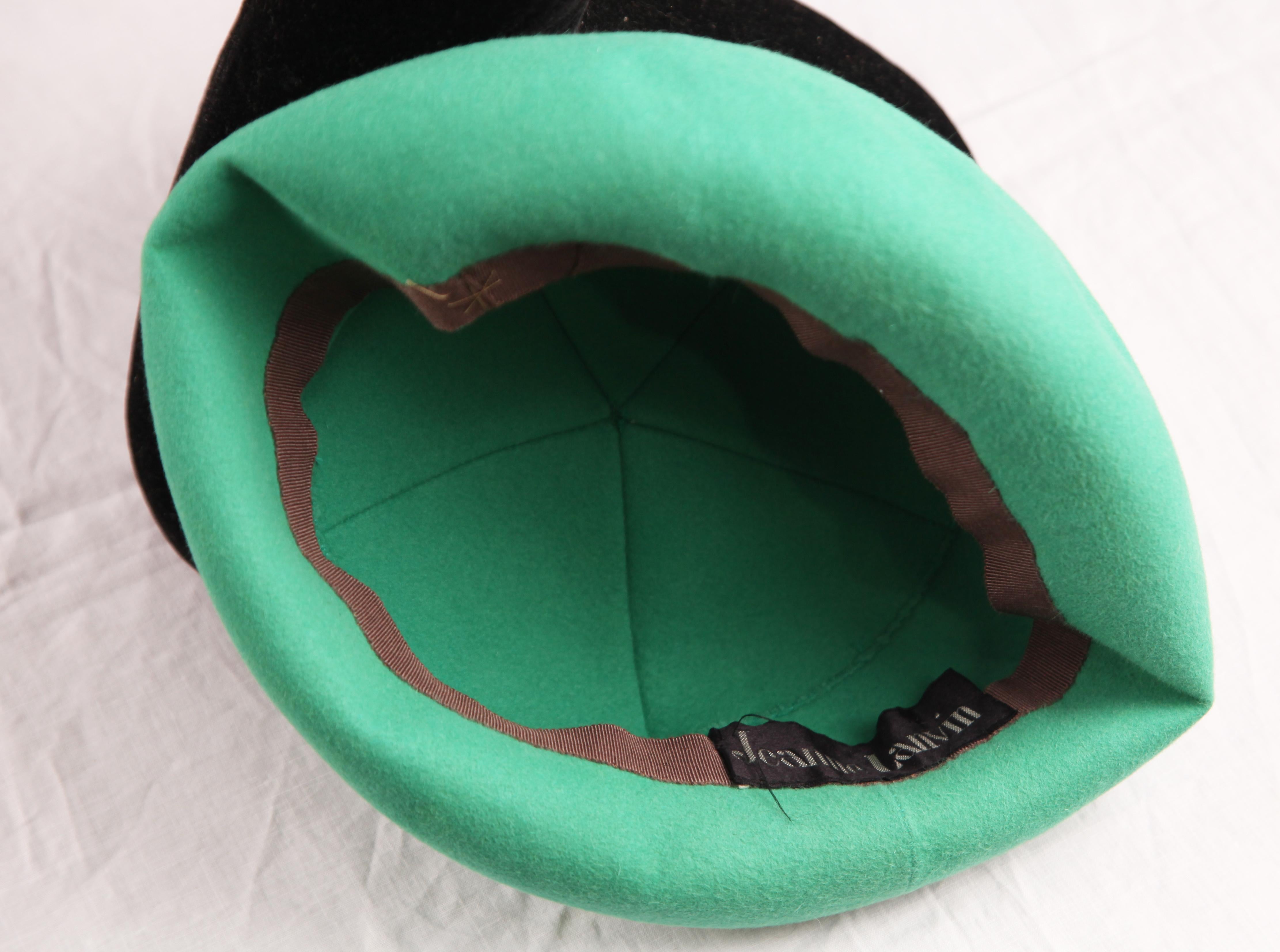 Women's Jeanne Lanvin documented  French wool apple green beret hat, 1960s For Sale