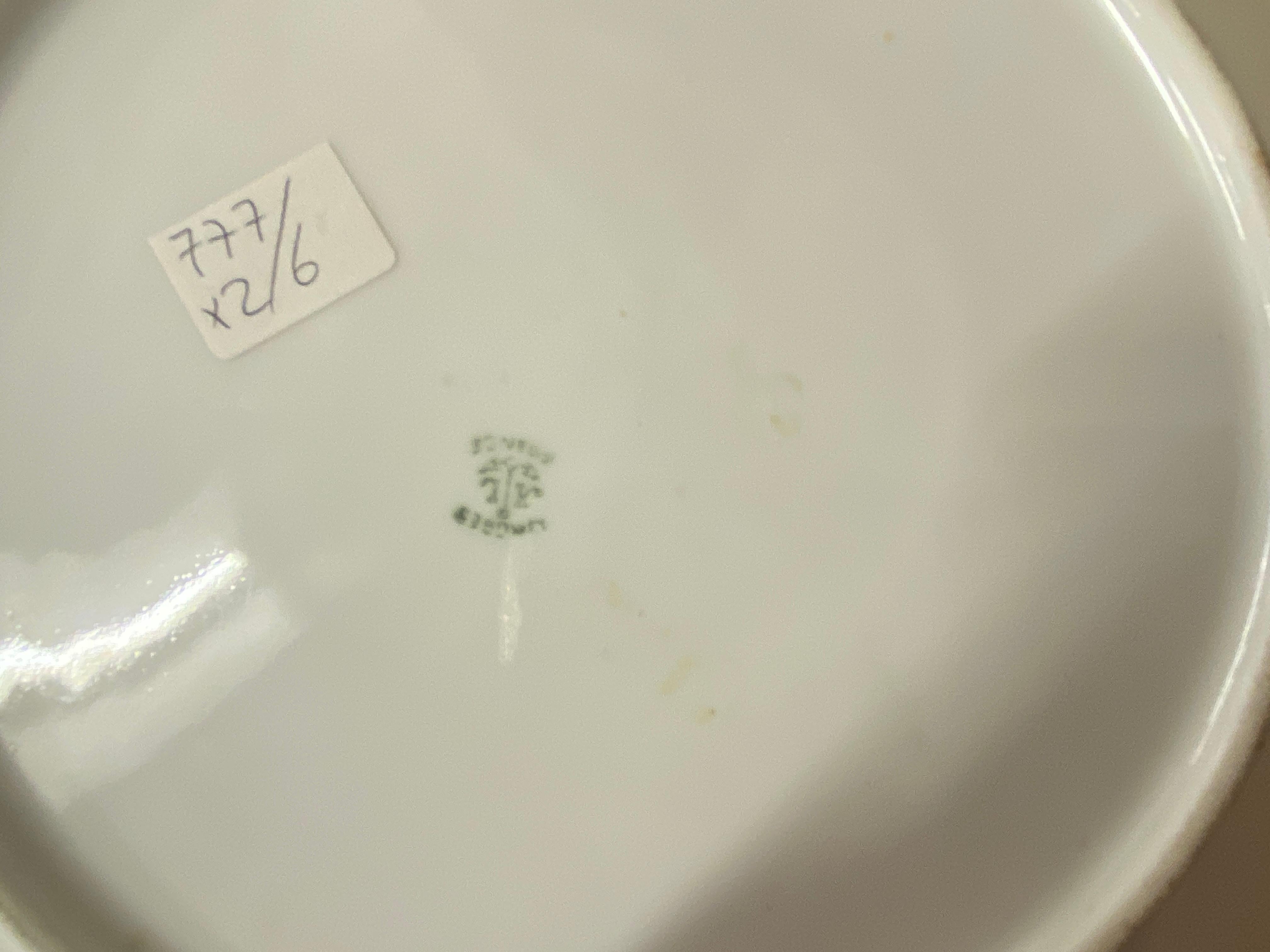 Jeannine Hétreau, Plate Decorated with Stylized Marguerite, for Primavera For Sale 1