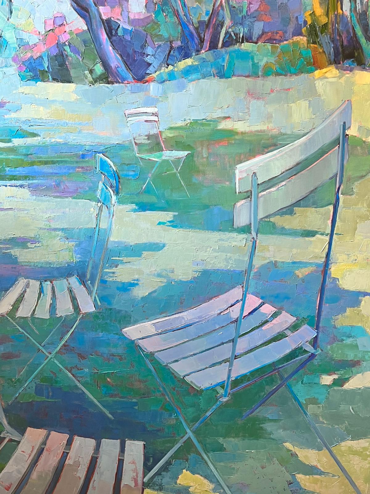 Enorme olio francese modernista Paesaggio da giardino soleggiato con sedie francesi - Painting Moderno di Jeanon Pitre