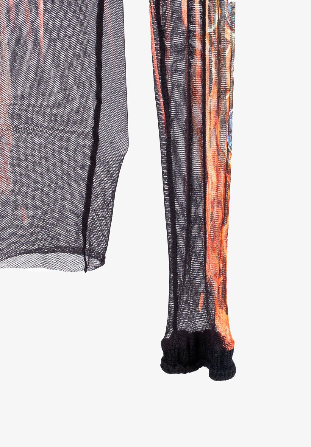 sehen Sie sich meine anderen Angebote an. Habe viele weitere Designerkleidung zu verkaufen. Offen für alle Angebote.
Der zum Verkauf stehende Artikel ist 100% echt Paul Gaultier Transparent Knit, VINU0
Farbe: multi/schwarz
(Eine tatsächliche Farbe