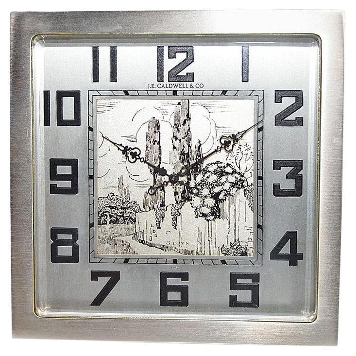 J.E. Caldwell & Co. Orologio da tavolo Art Deco degli anni '30 circa con quadrante inciso