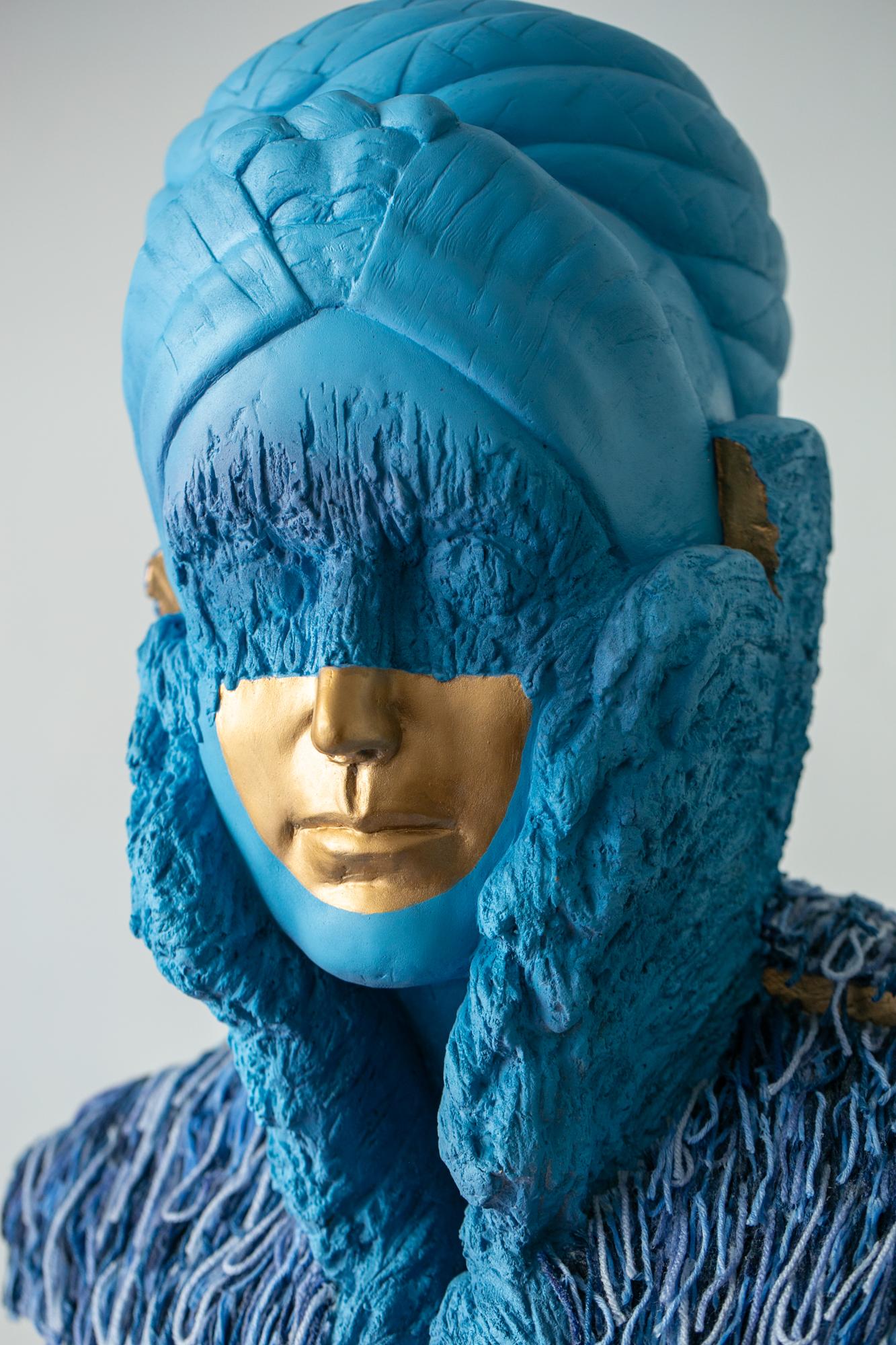 „Parting Lines“, blau und goldfarbene Metallic-Figurative Büste, Skulptur (Zeitgenössisch), Sculpture, von Jedediah Morfit