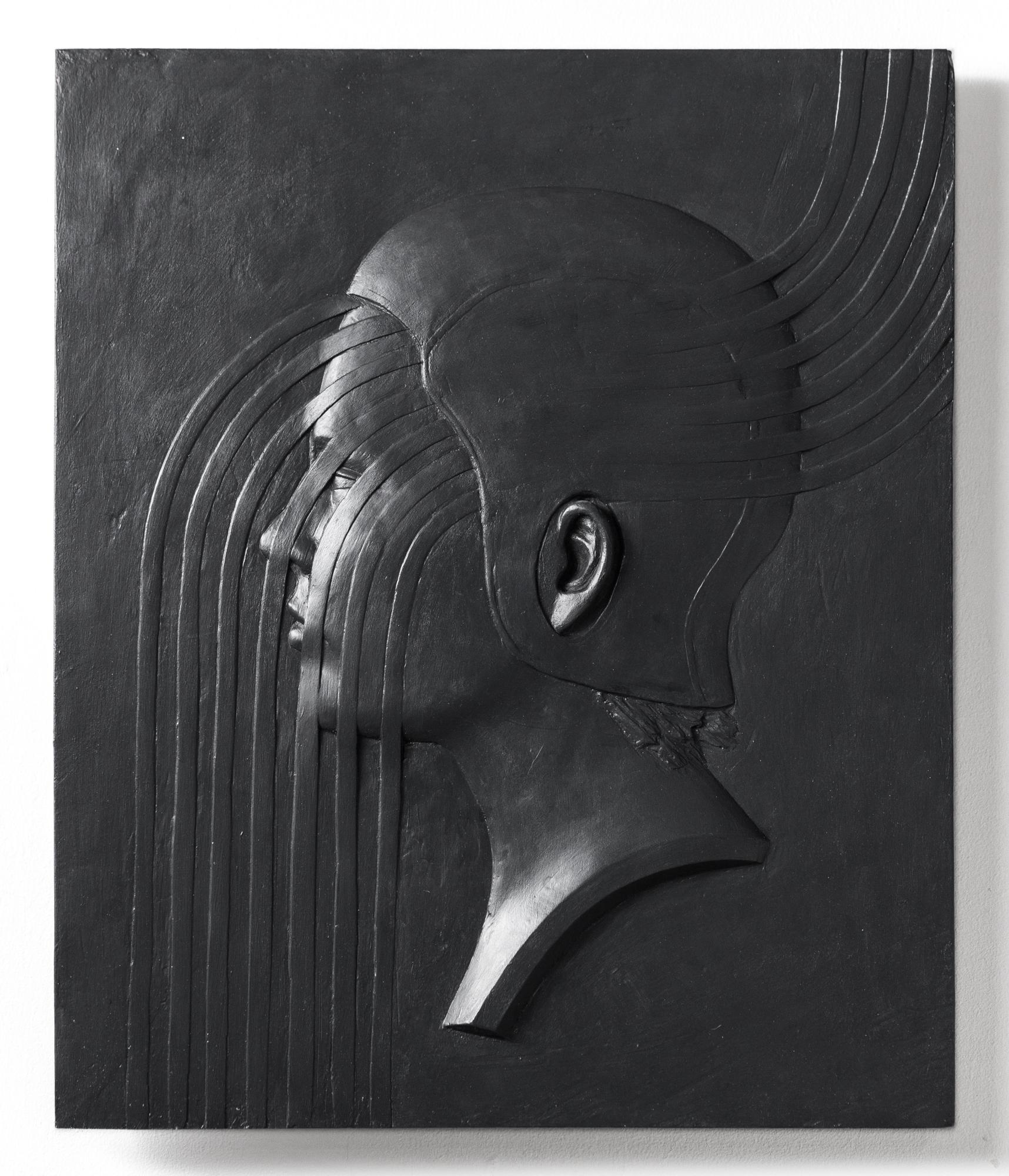"Throughline" Escultura colgante en bajorrelieve negro con perfil masculino