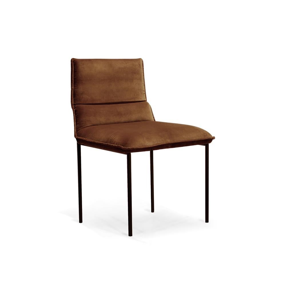 Jeeves dining chair by Collector
Materials: Antracite Metal lacquered frame structure. Linea 646 Leather covering.
Dimensions: W 45 x D 52 x H 80 cm
SH 48 cm 

The Jeeves series features sophisticated details and great versatility.
The elegant range