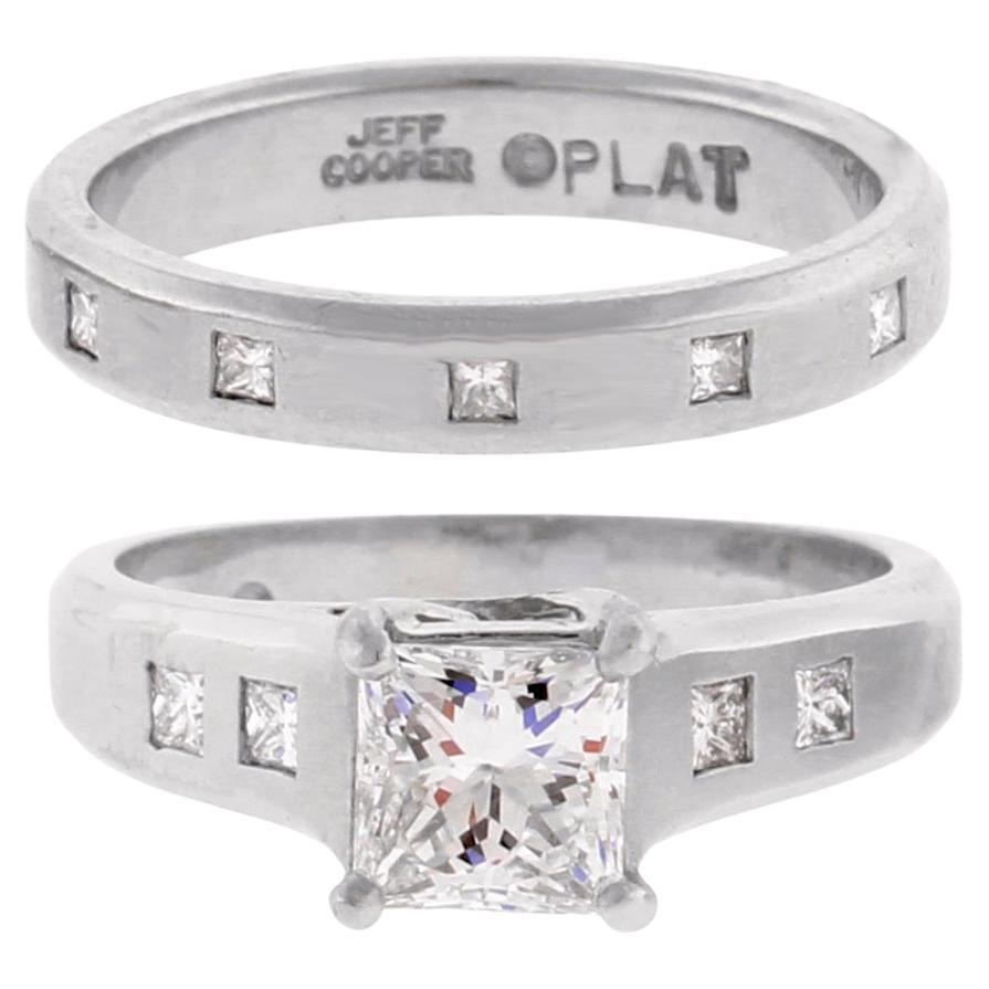 En venta: Jeff Cooper Anillo de compromiso de diamantes talla princesa de 1 quilate y banda a juego