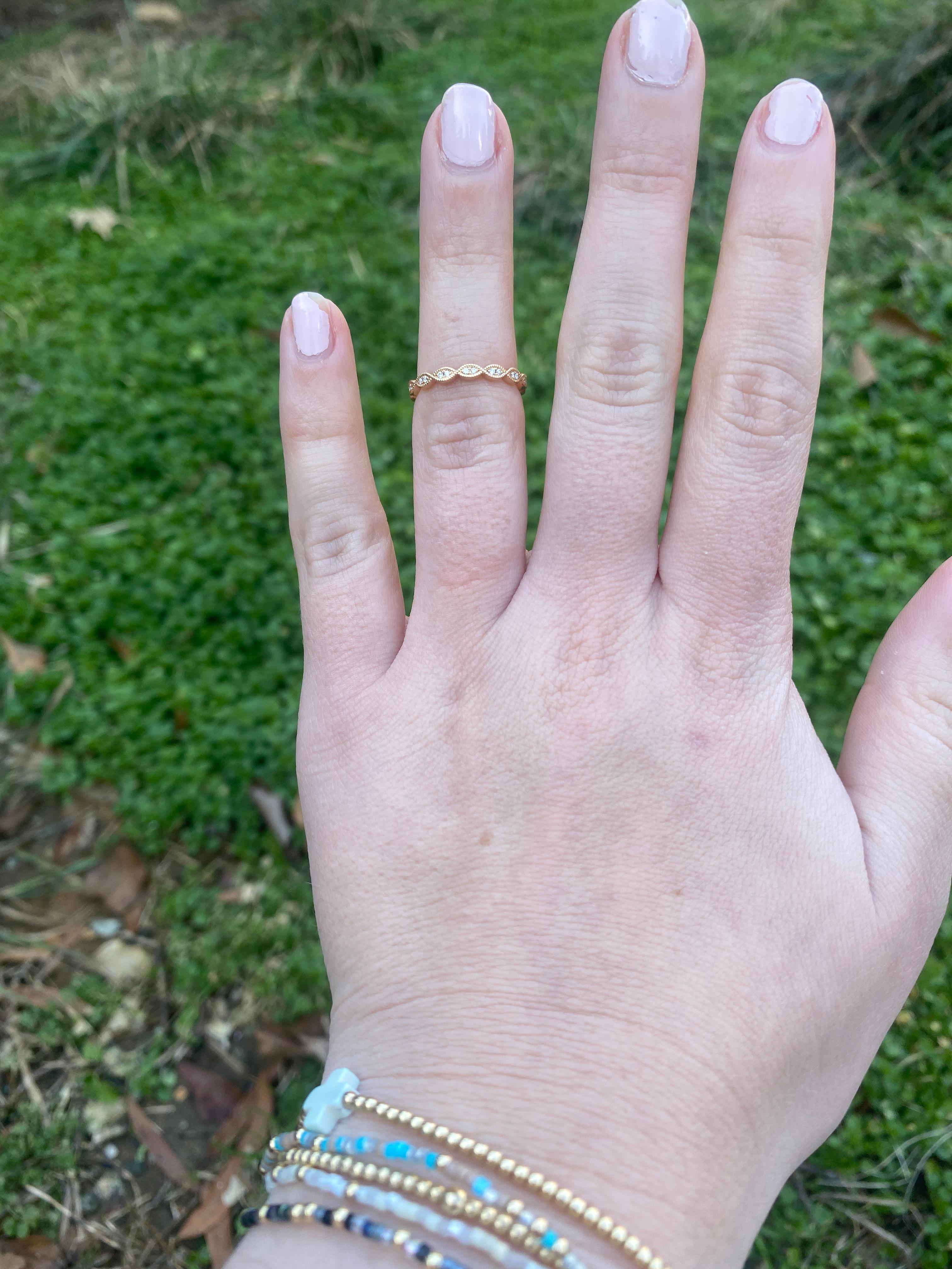 Jeff Cooper Anillo de diamantes de 0,12 quilates, oro amarillo de 18 quilates, talla 4 en venta 1