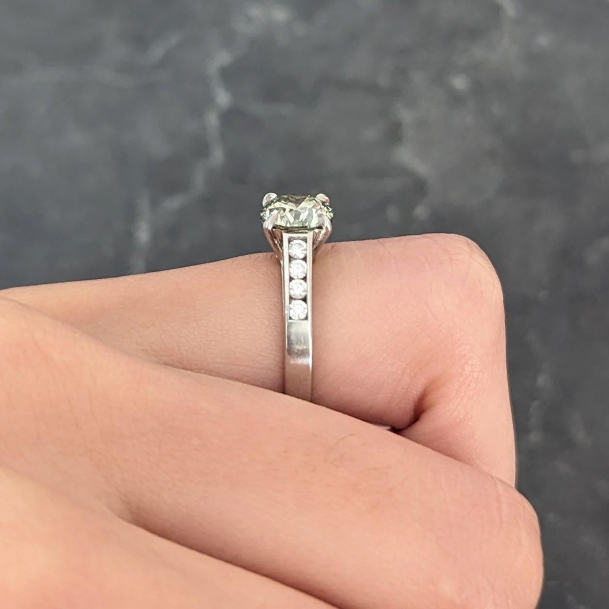Jeff Cooper 1980's 1.78 Carats Fancy Green Diamond Platinum Channel Set Ring For Sale 2