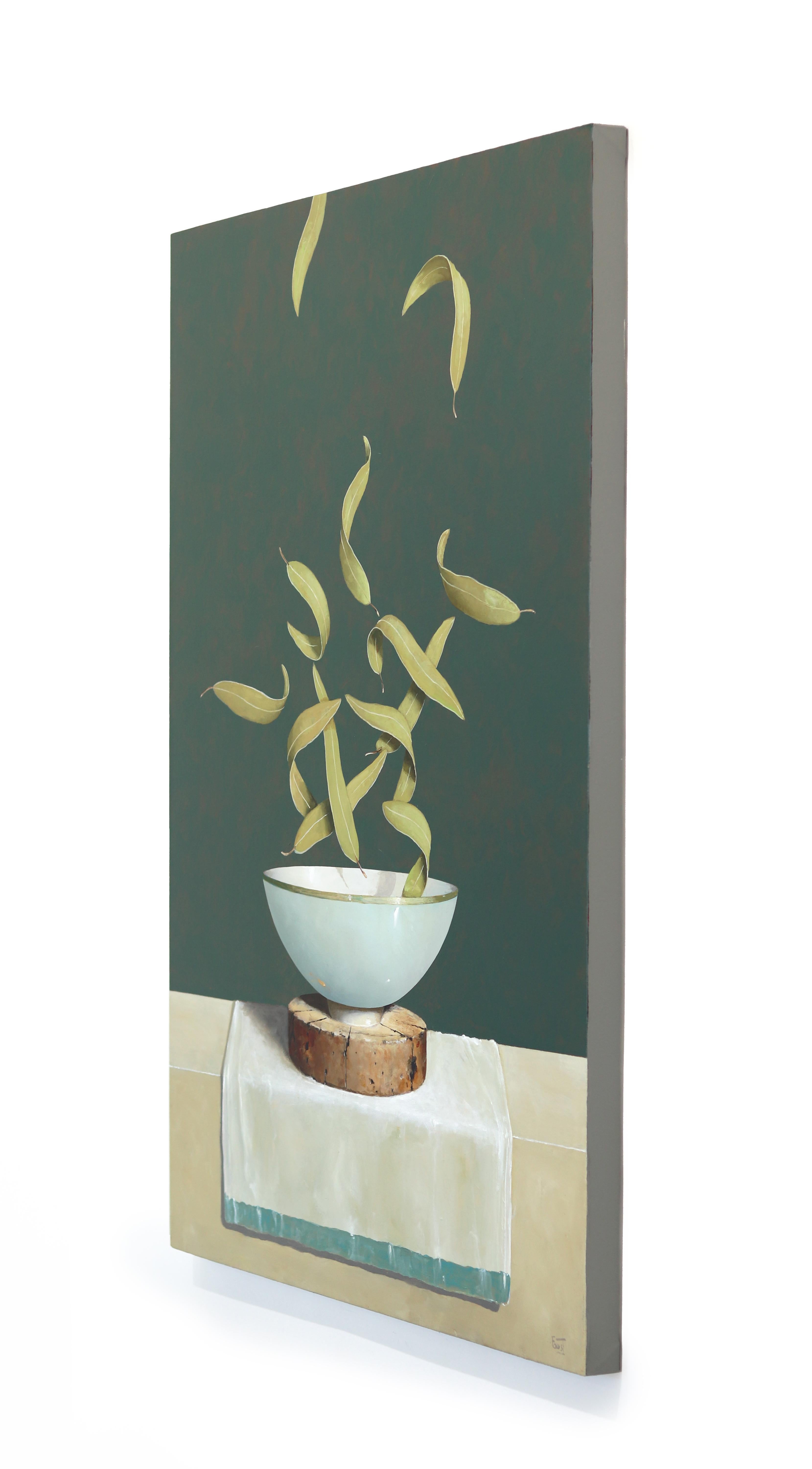 Grüner Wind  -  Contemporary Surrealist Still Life Painting im Angebot 1