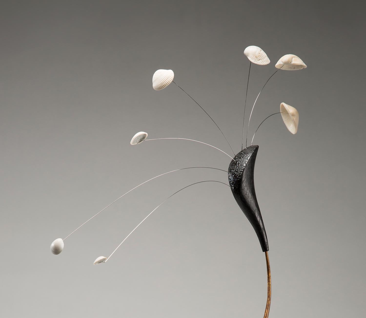 „Creation of Thought“-Sockelskulptur  – Sculpture von Jeff Glode Wise