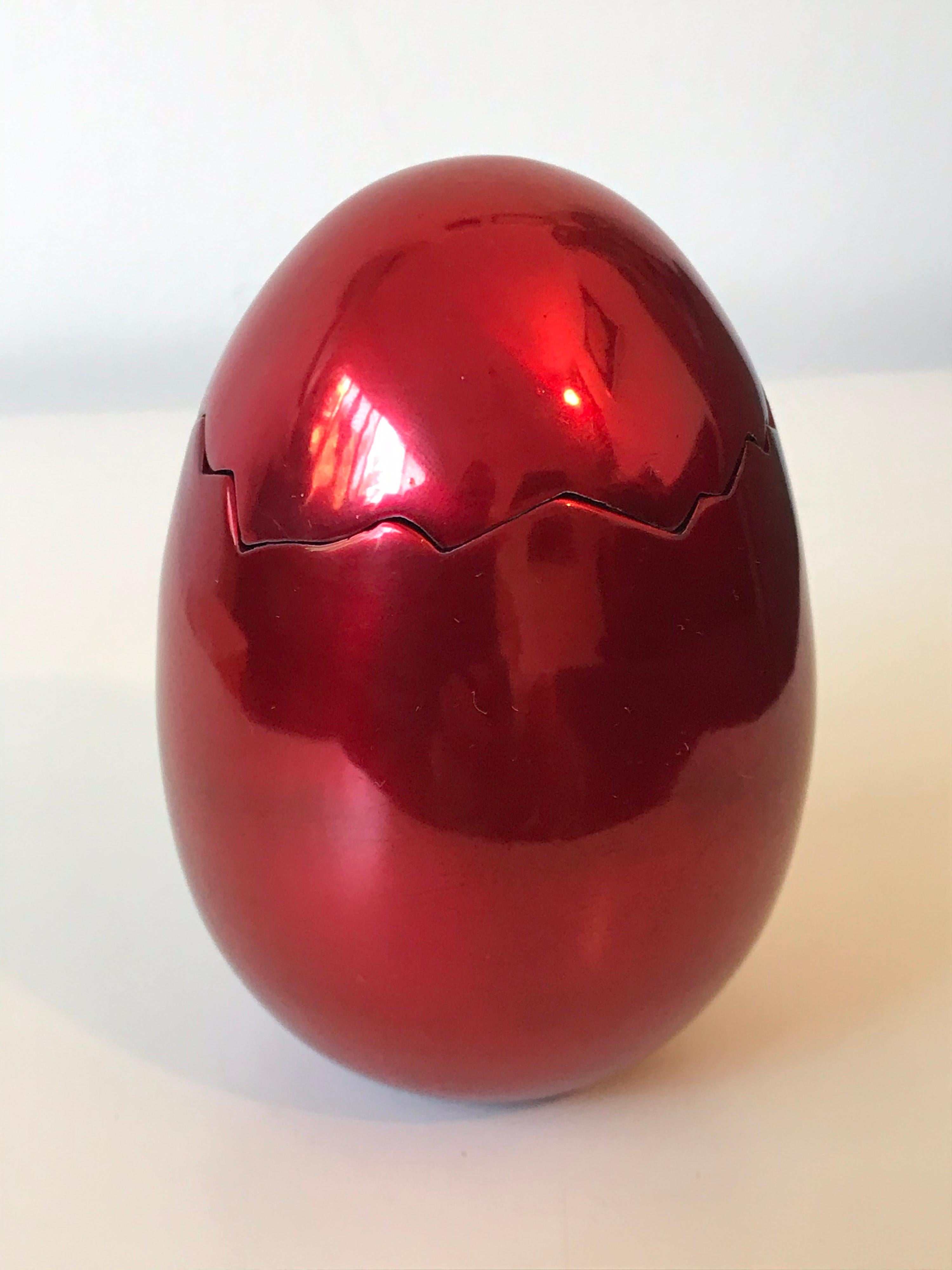 American After Jeff Koons Small Cracked Egg Sculpture Invitation, 2008