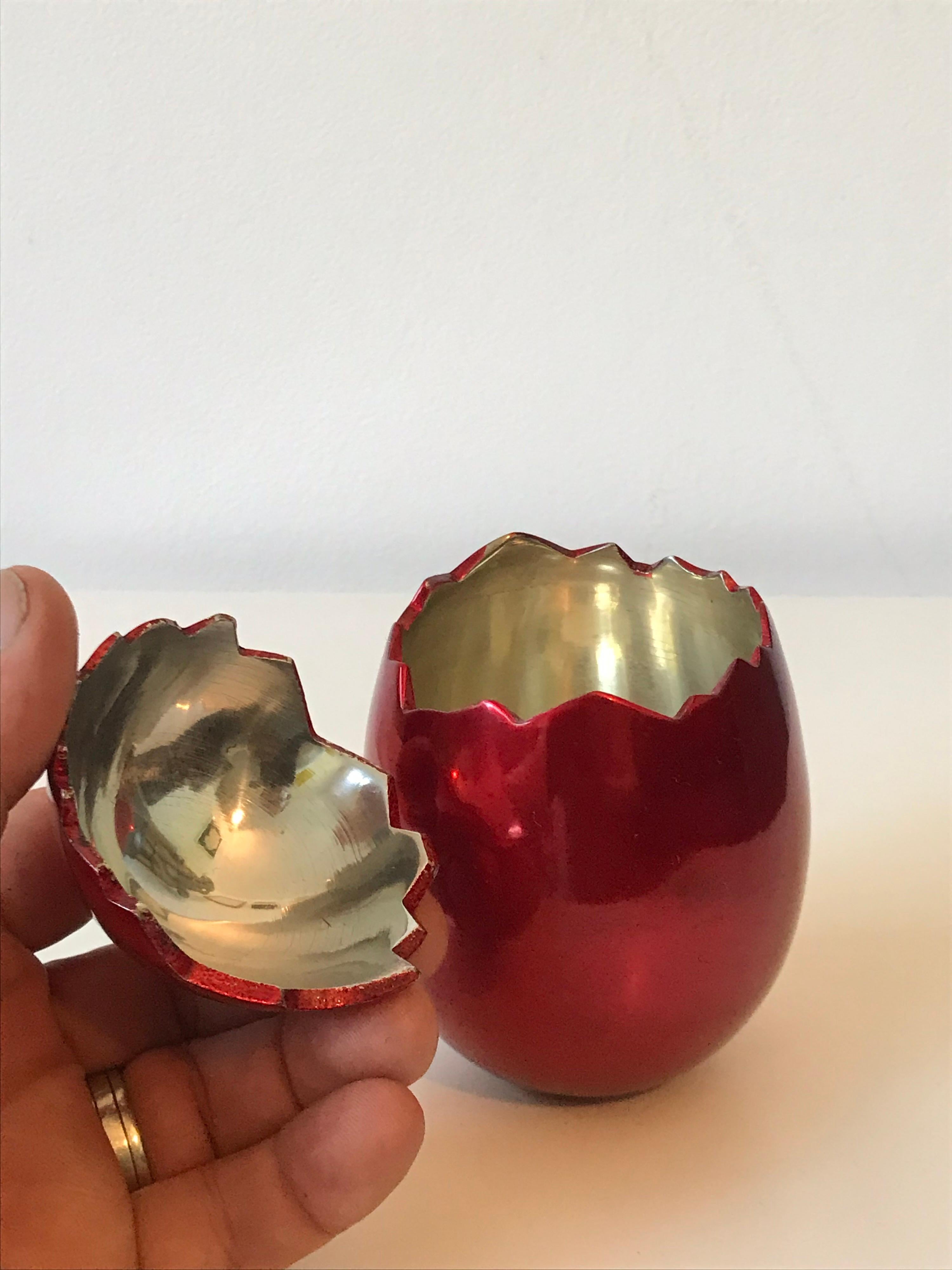 Contemporary After Jeff Koons Small Cracked Egg Sculpture Invitation, 2008