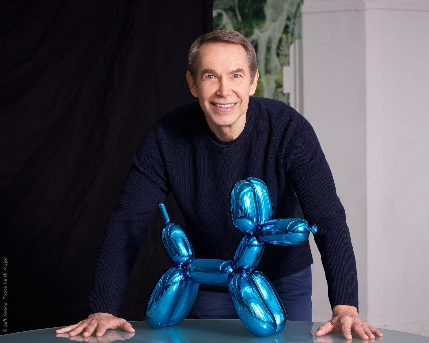 Balloon Dog (Blue) - Pop Art Sculpture by Jeff Koons