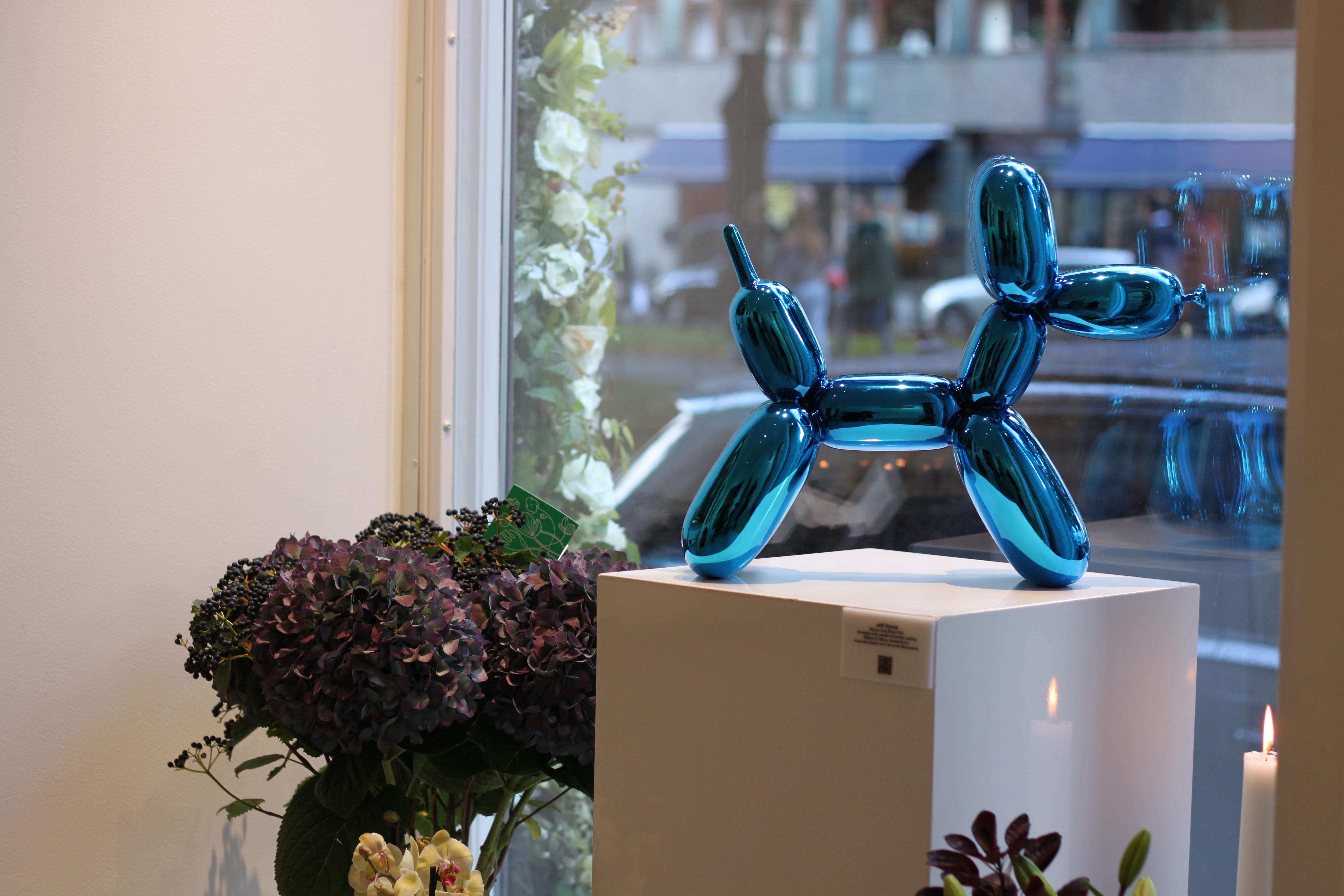 Balloon Dog (Blue) 1