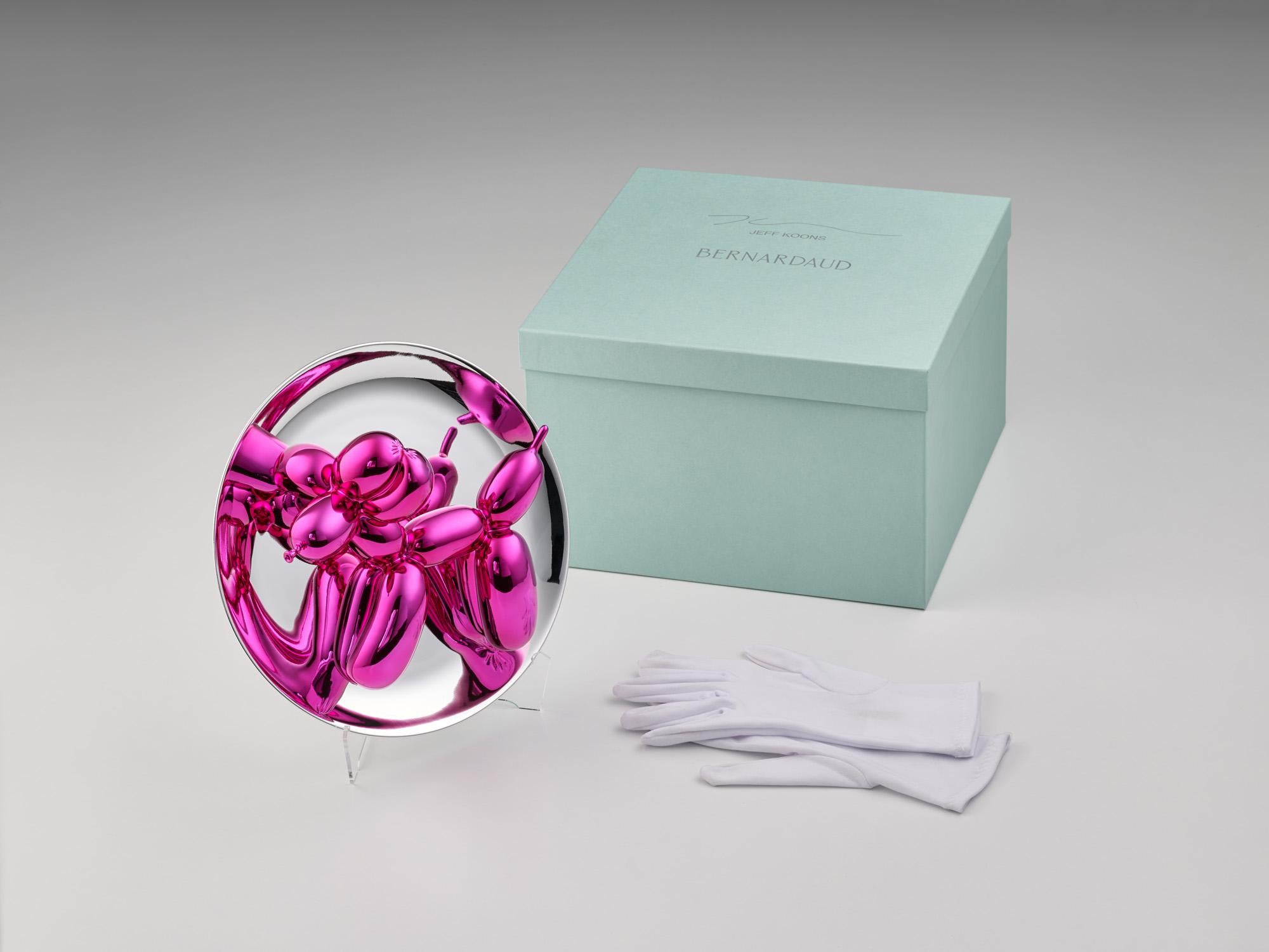 Balloon Dog (Magenta) - Jeff Koons, Contemporary, 21st Century, Sculpture, Decor, Limited Edition

Limoges porcelain with chromatic metalized coating
Edition of 2300
Signed and numbered
In mint condition, as acquired from the manufacturer
In the