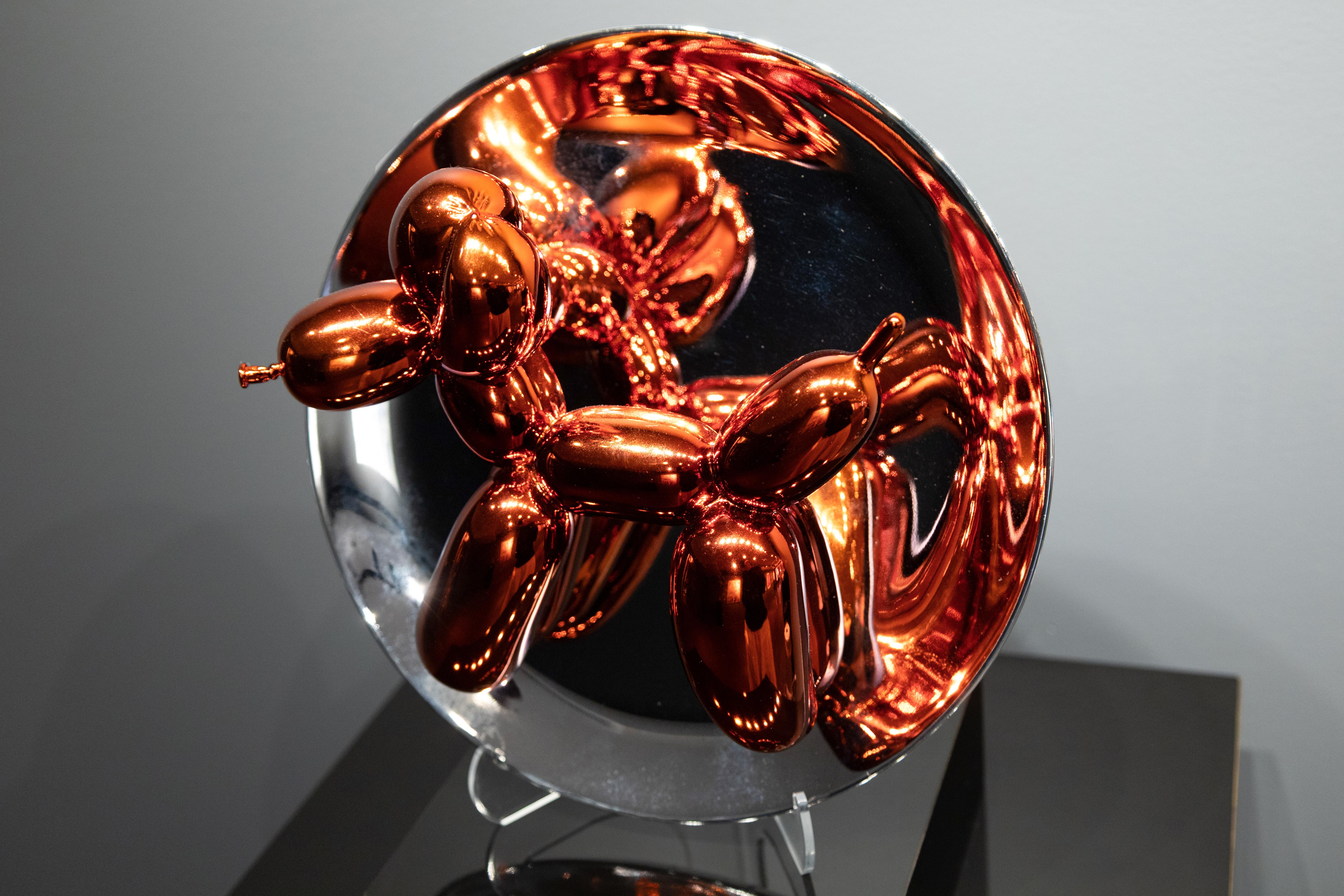 Balloon Dog (Orange) - Pop Art Sculpture by Jeff Koons