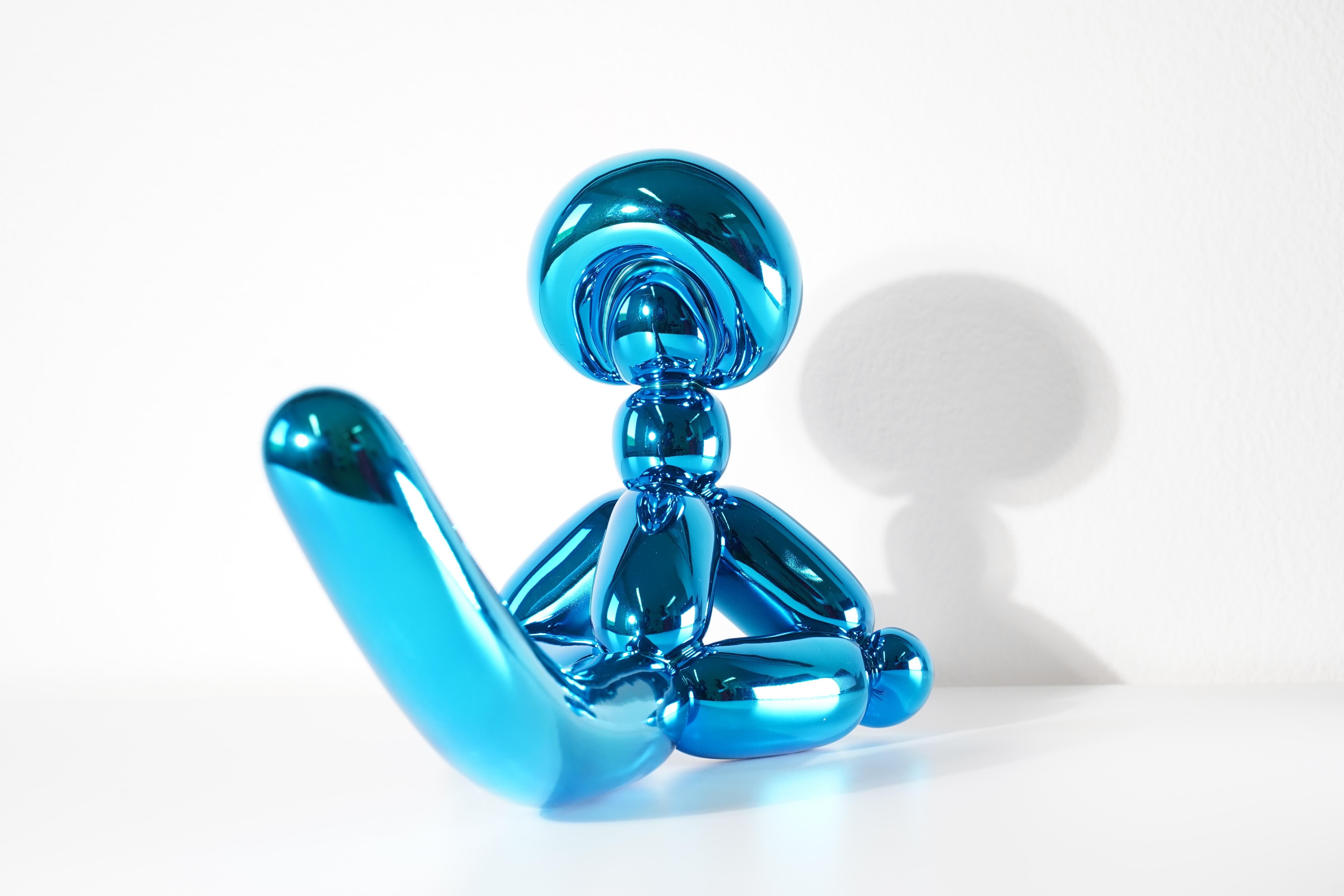 Balloon Monkey (Blue) - Jeff Koons, Contemporary, Porcelain, Sculpture, Decor en vente 3