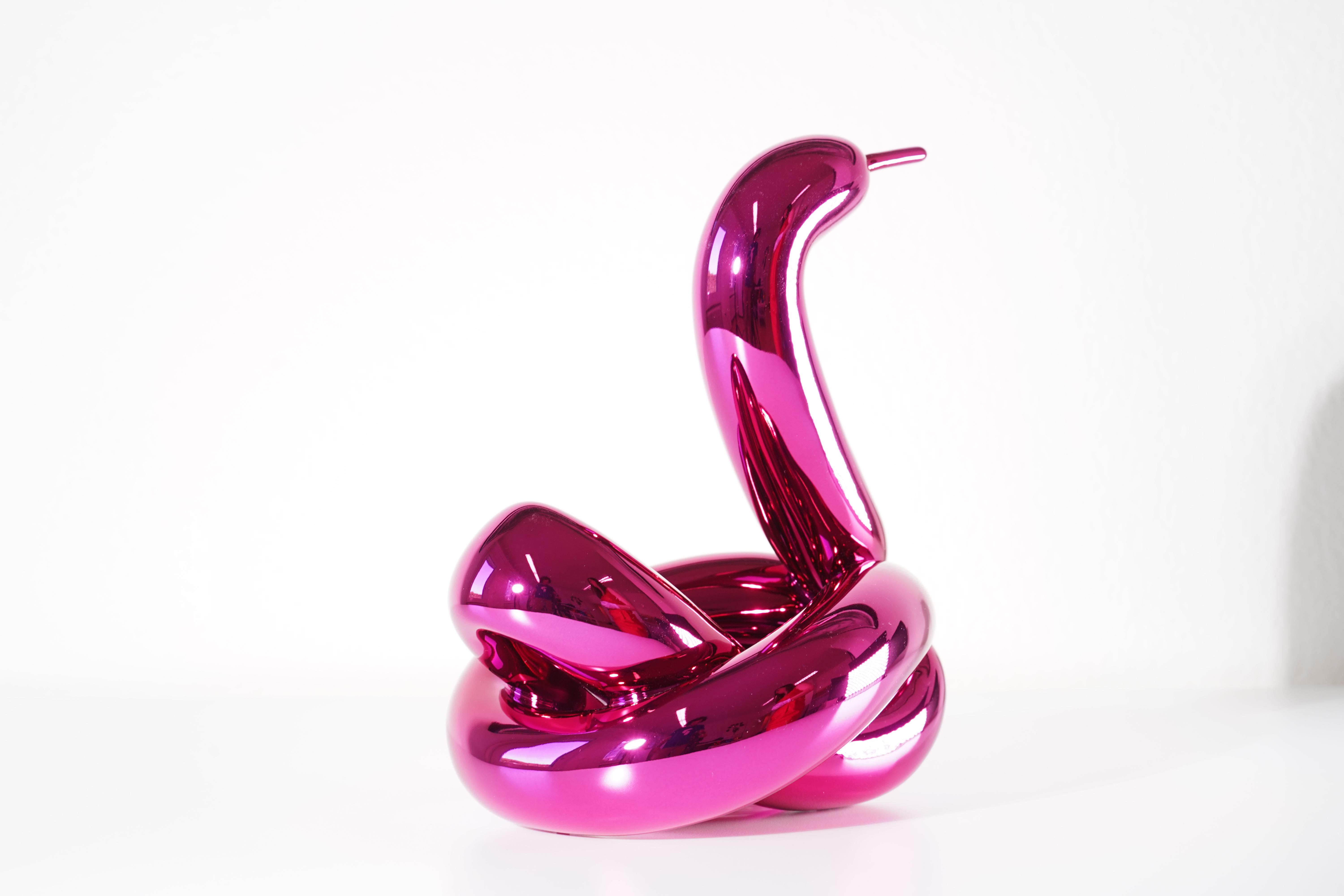 Balloon Swan (Magenta) - Jeff Koons, Contemporary, Porcelain, Sculpture, Decor 2