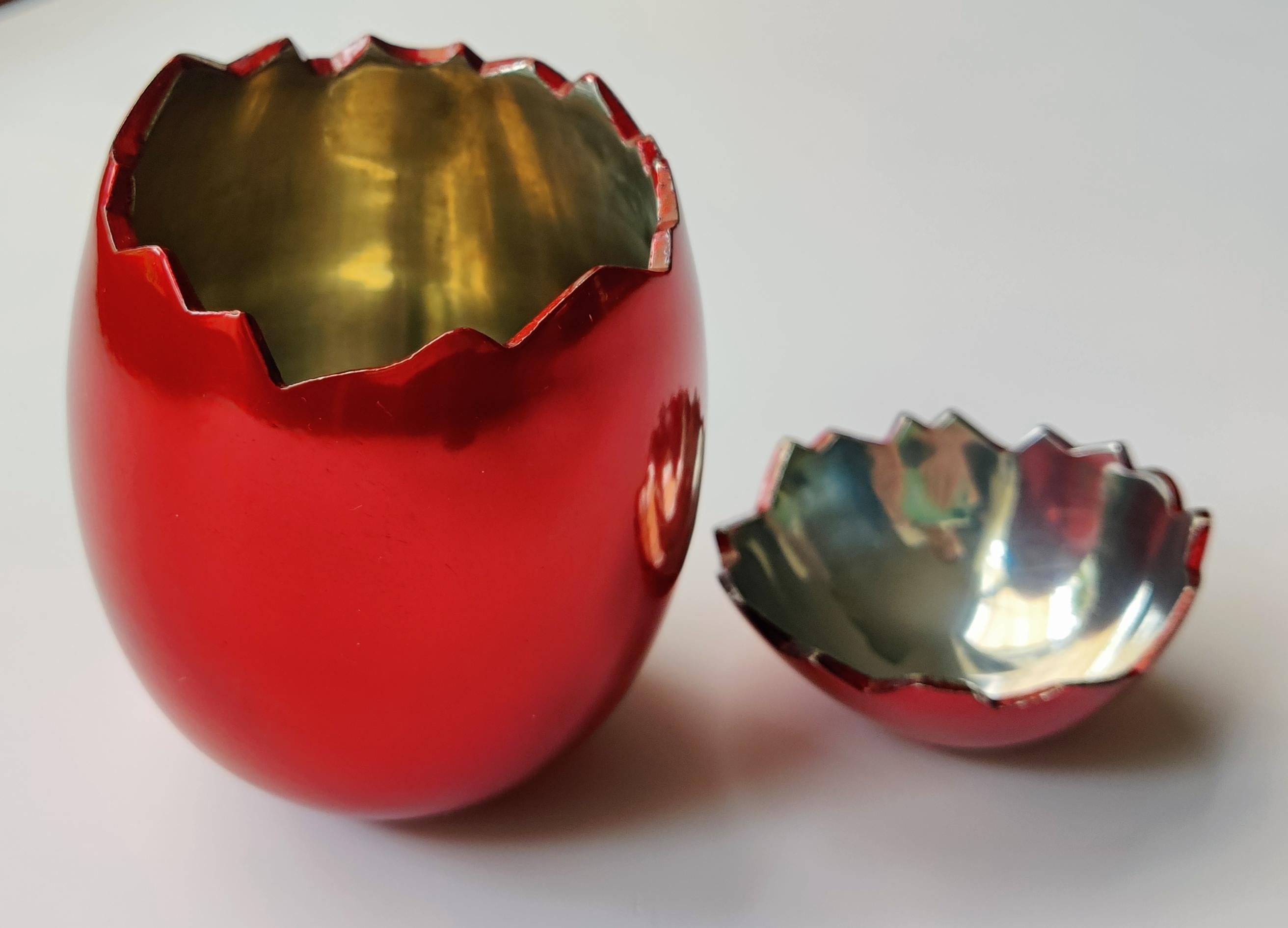 Jeff Koons -- Cracked Egg (Red) For Sale 1