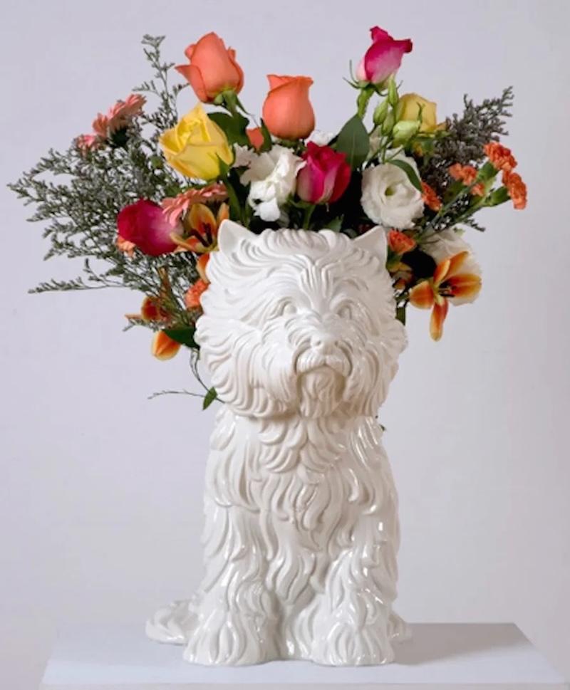 Welpe (Vase) – Sculpture von Jeff Koons