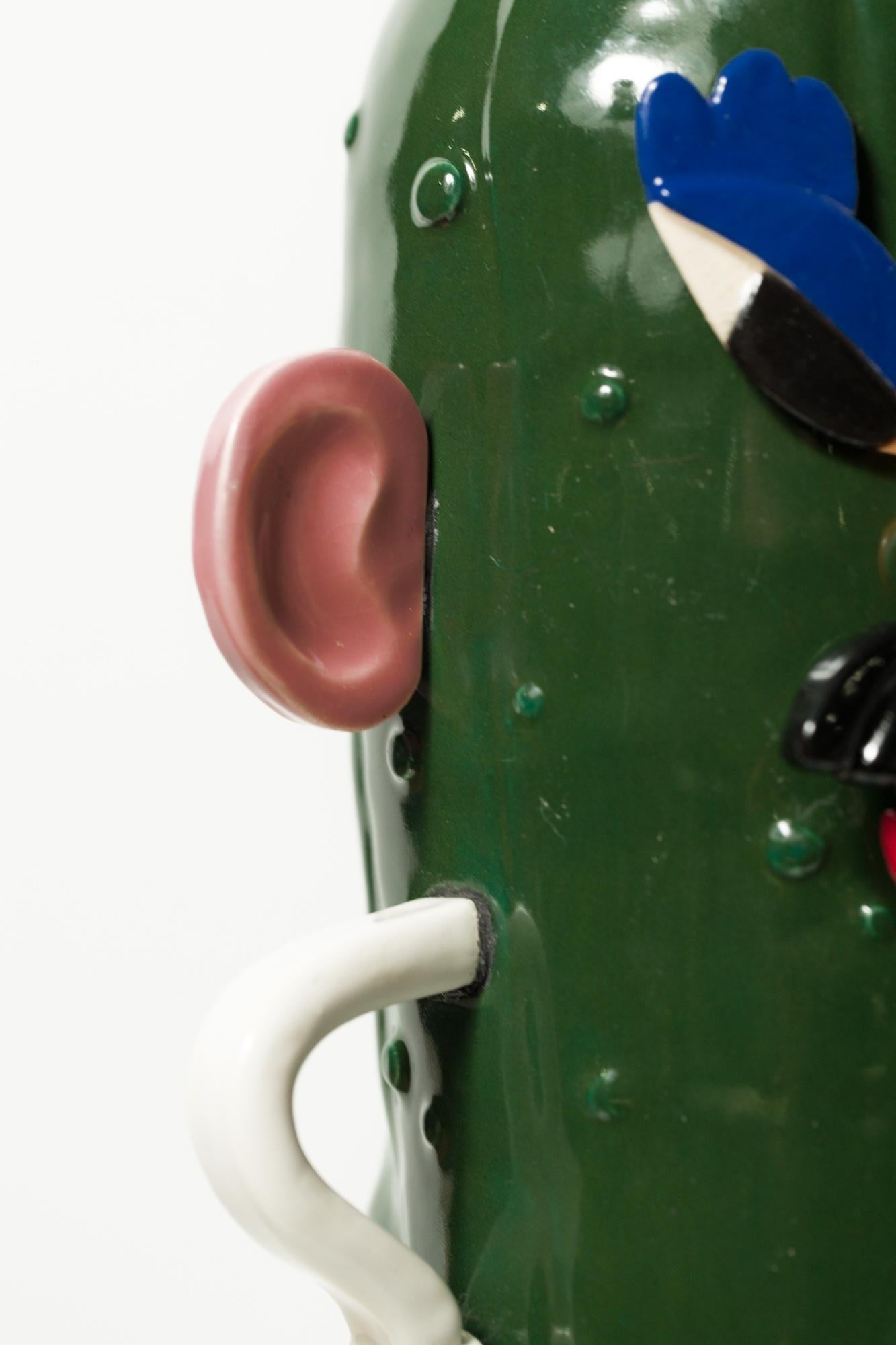 „Pretty Pickle“ Steingut, Keramik, Essen, Kinderspielzeugmotiv, Humor im Angebot 3
