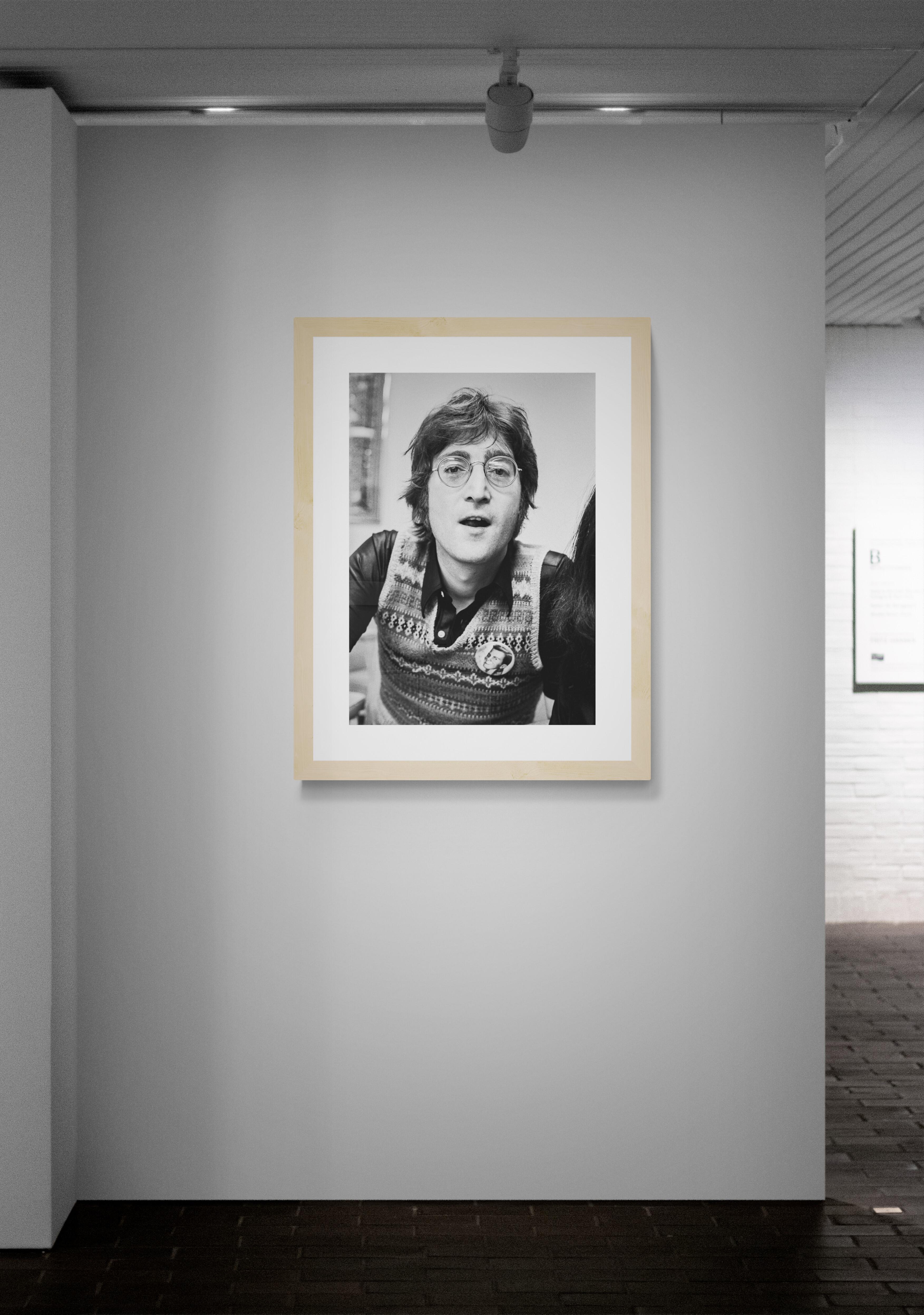 Portrait de John Lennon, photographie de roche par Jeffrey Mayer en vente 6