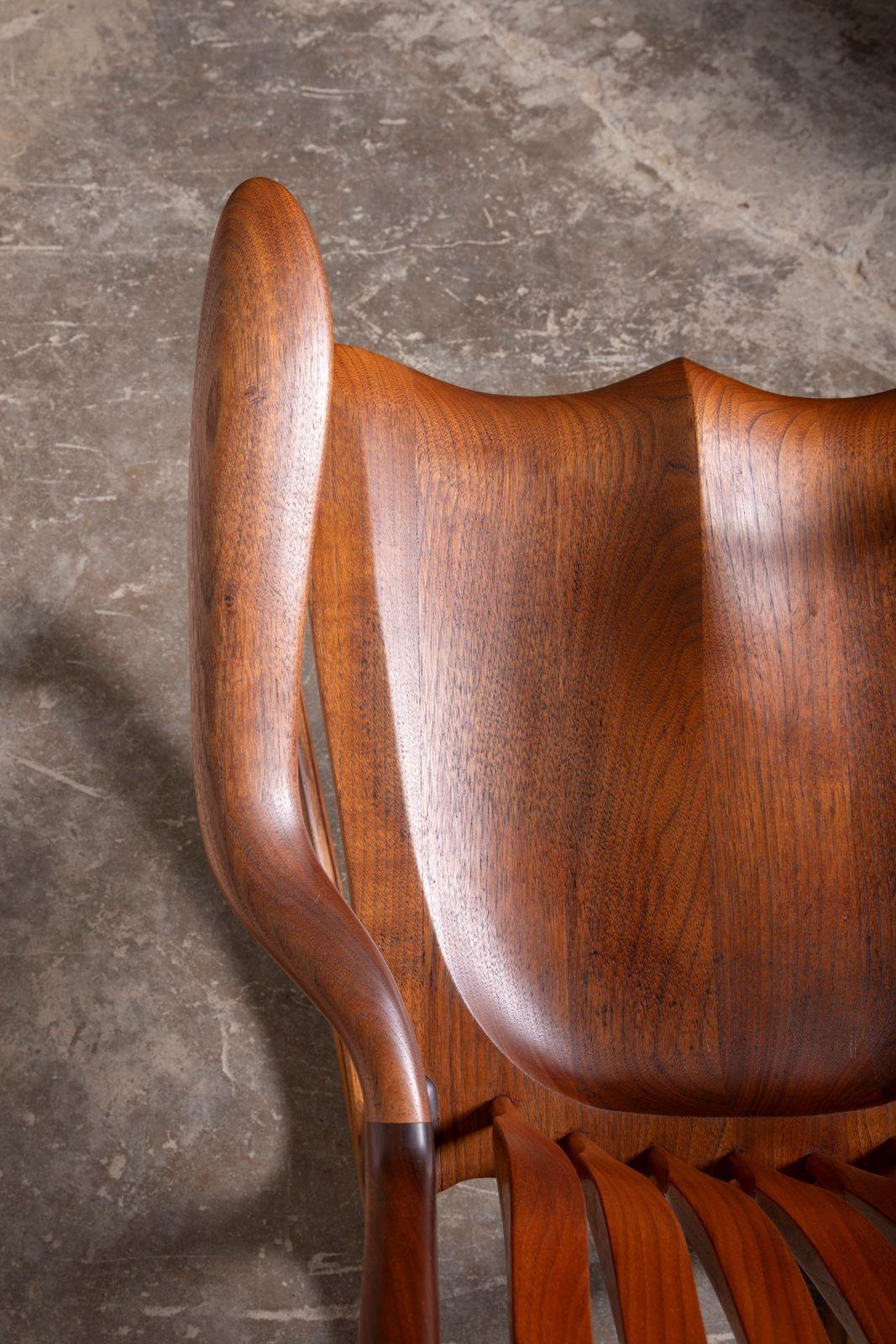 Chaise à bascule en noyer noir de Californie fabriquée à la main par Jeffry Mann Studio A 1985 en vente 5