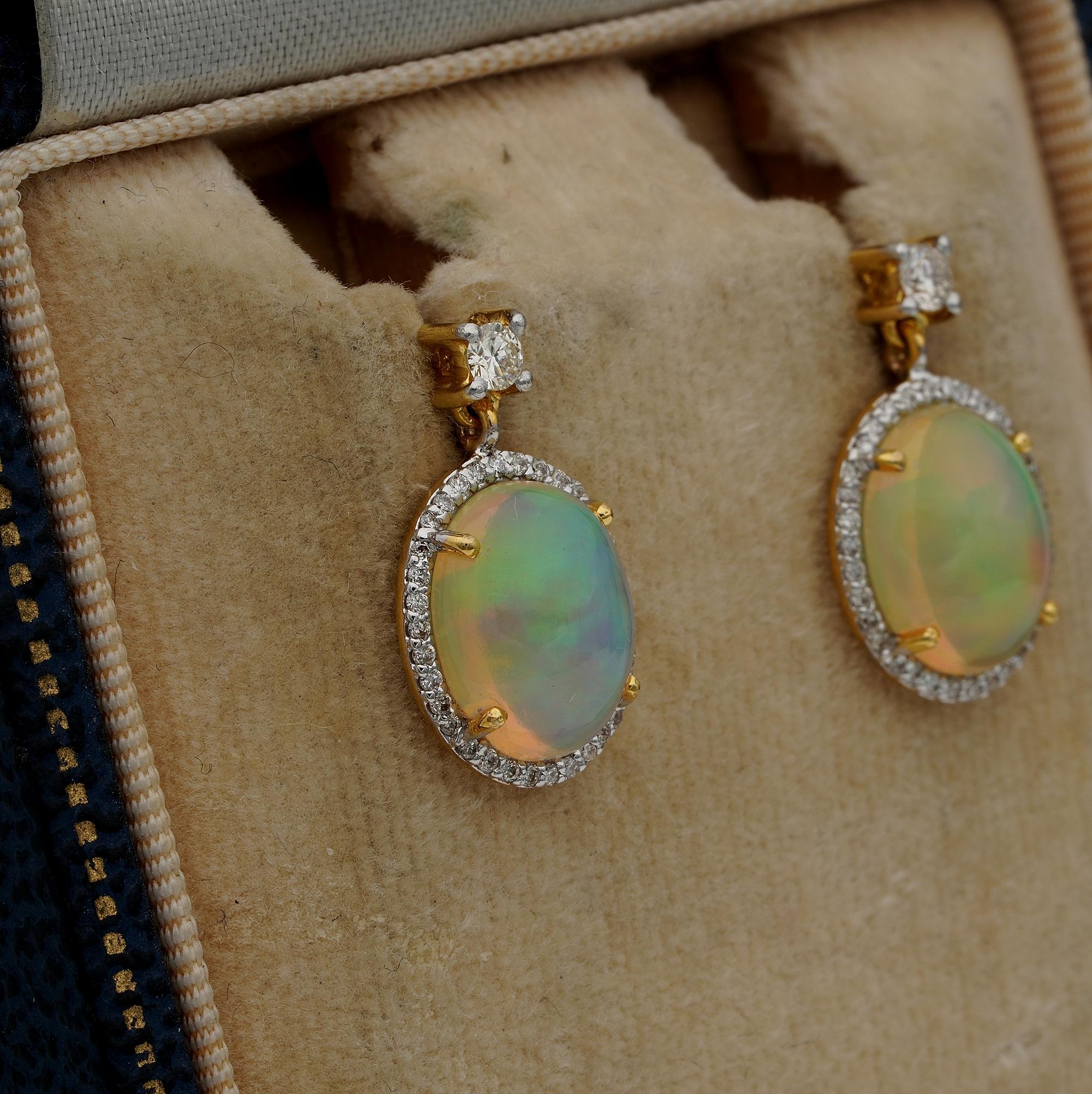 Contemporary Jelly Opal 4.20 Ct and Diamond Dangly Drop earrings For Sale