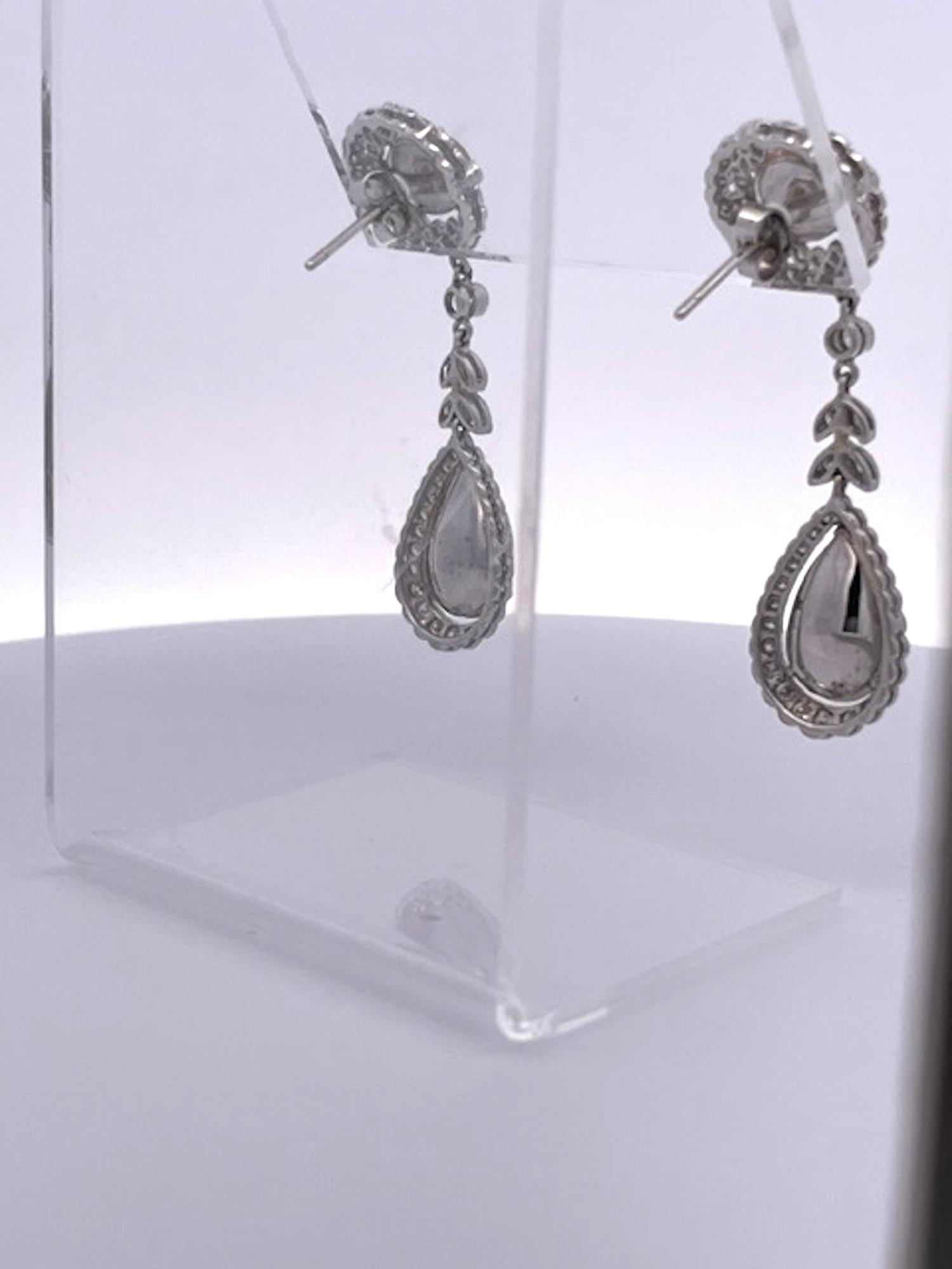 Ohrgehänge mit Jelly Opal und Diamant-Tropfen 18K im Zustand „Gut“ im Angebot in North Hollywood, CA