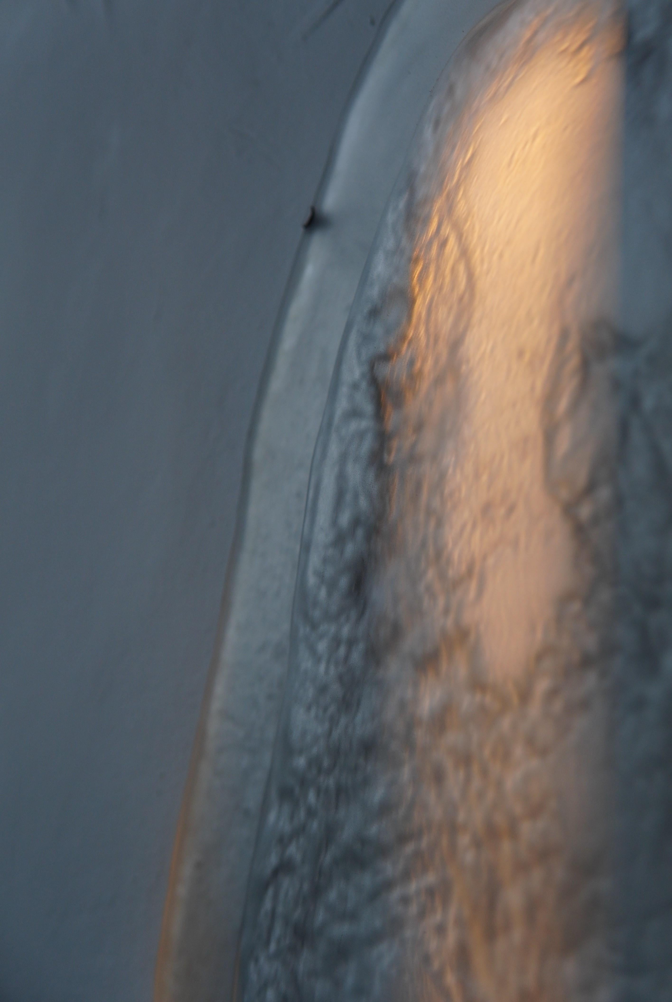 Lampe murale fille de léopard  par Fresh Glass en vente 8