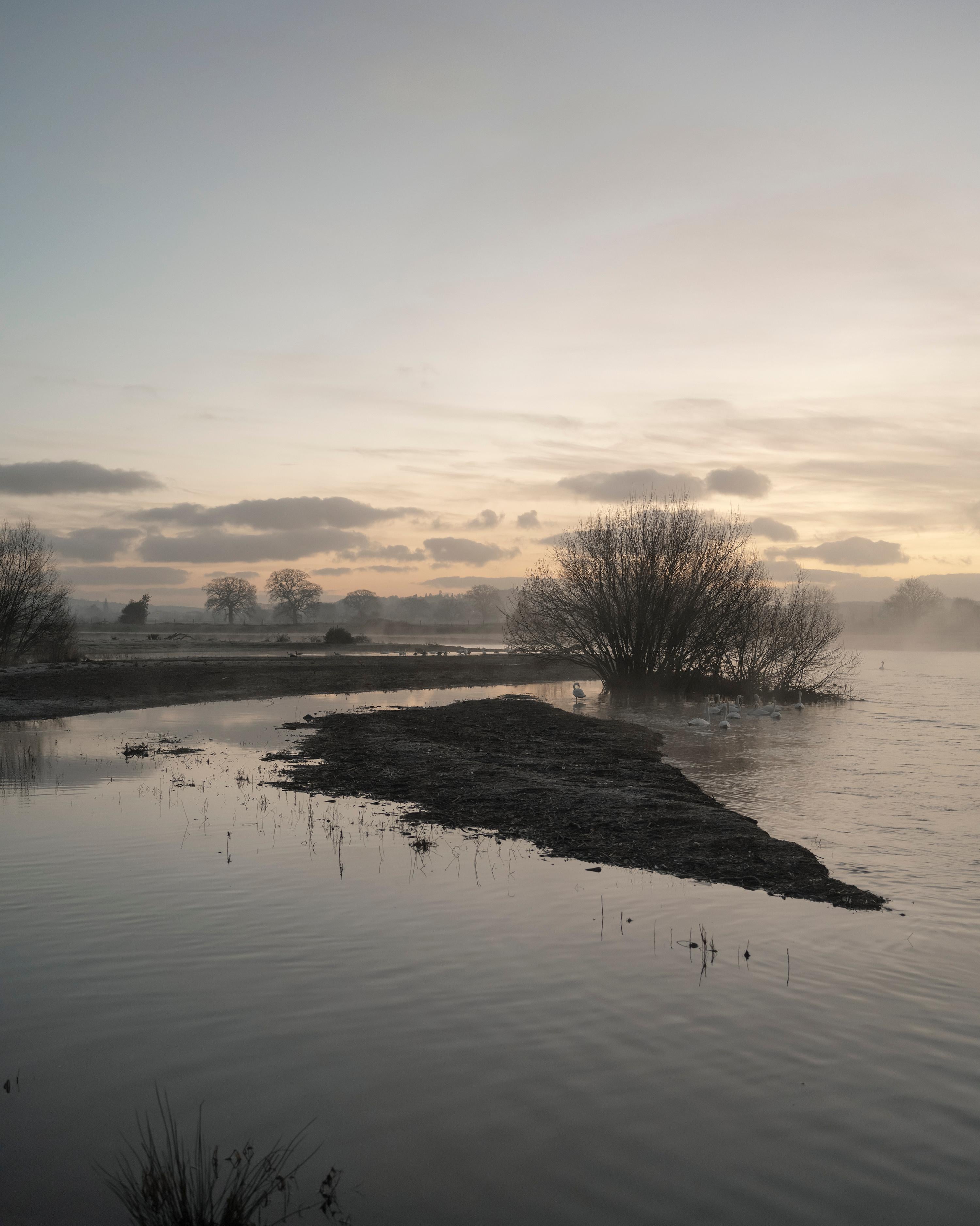 Jem Southam Landscape Photograph – 07:26:39 26 Februar 2022