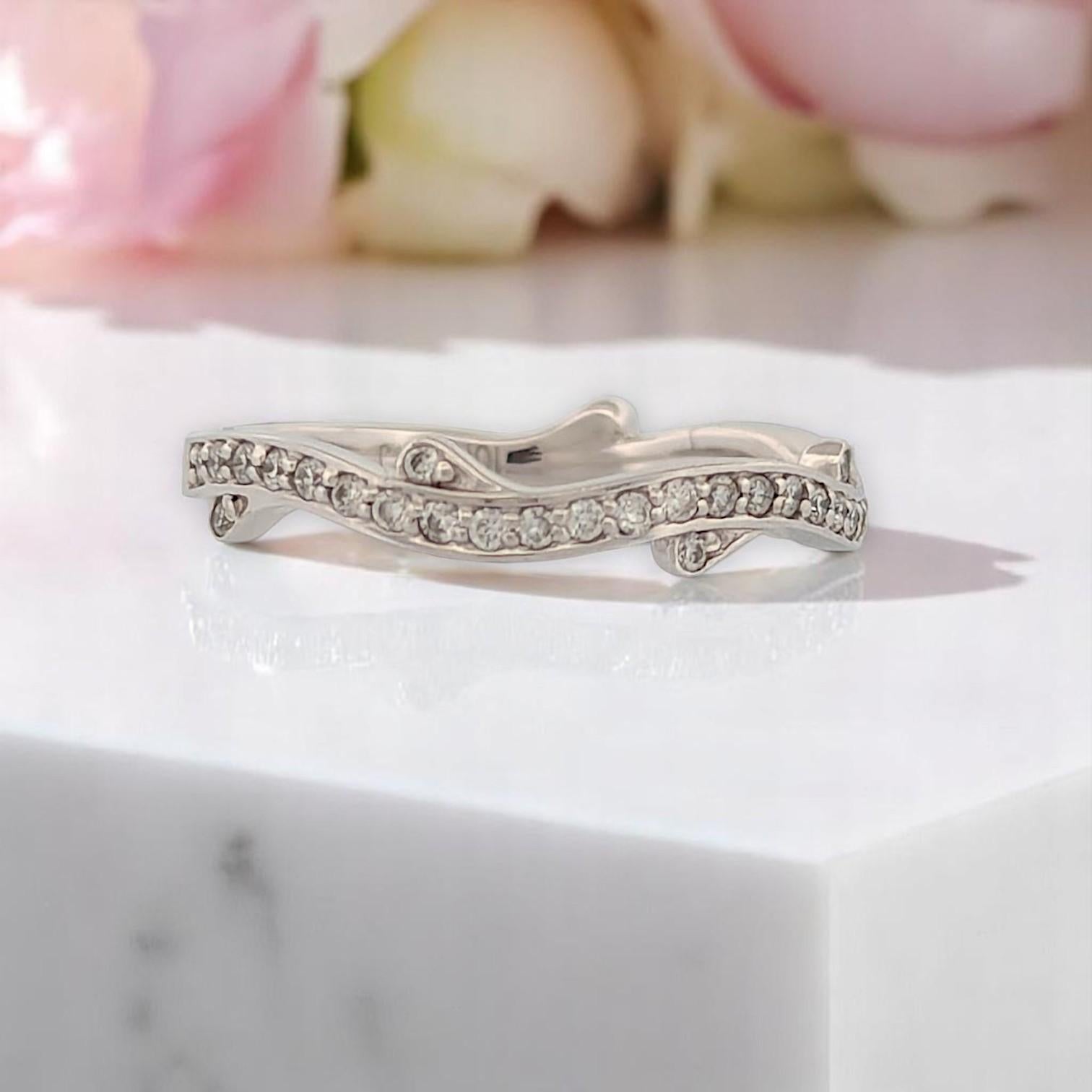 💎 Jemina  Anello con diamante in oro bianco 10K - 0,33 CT, misura 7

Delicato, senza tempo ed elegante senza sforzo, l'anello con diamante Jemina è un pezzo di ottima fattura per chi ama l'alta gioielleria minimalista. Realizzato in oro bianco 10K