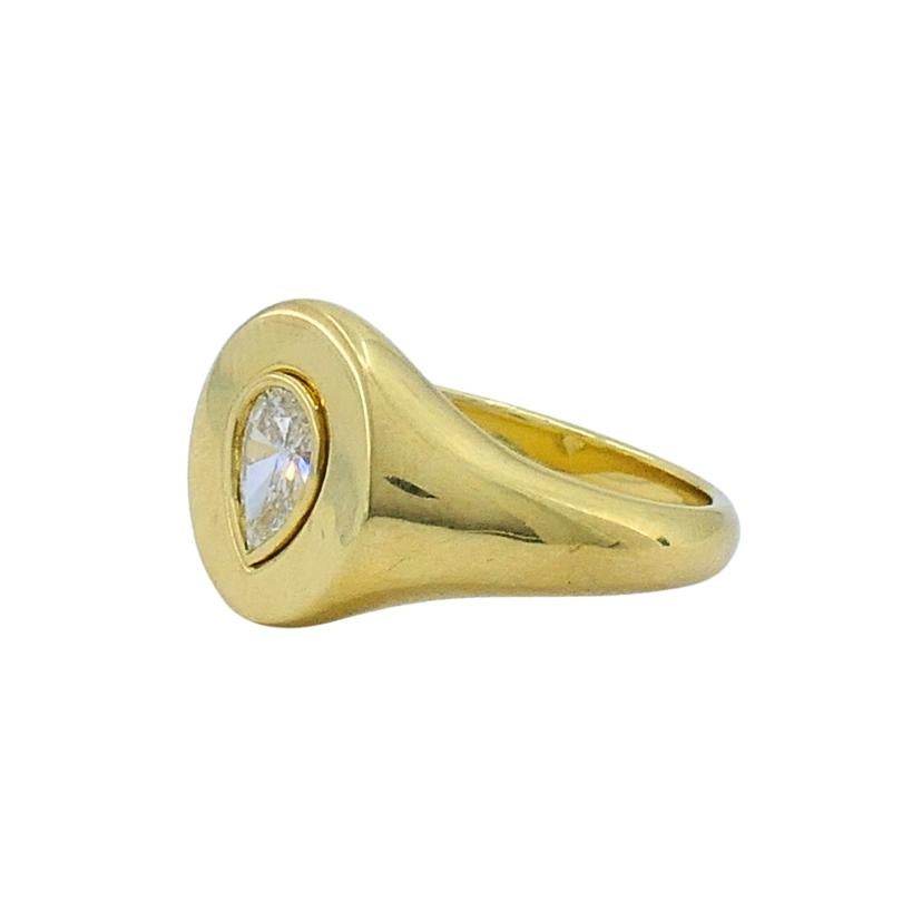 Anello con diamante taglio pera in oro 18K di Jemma Wynne In condizioni buone in vendita a Beverly Hills, CA