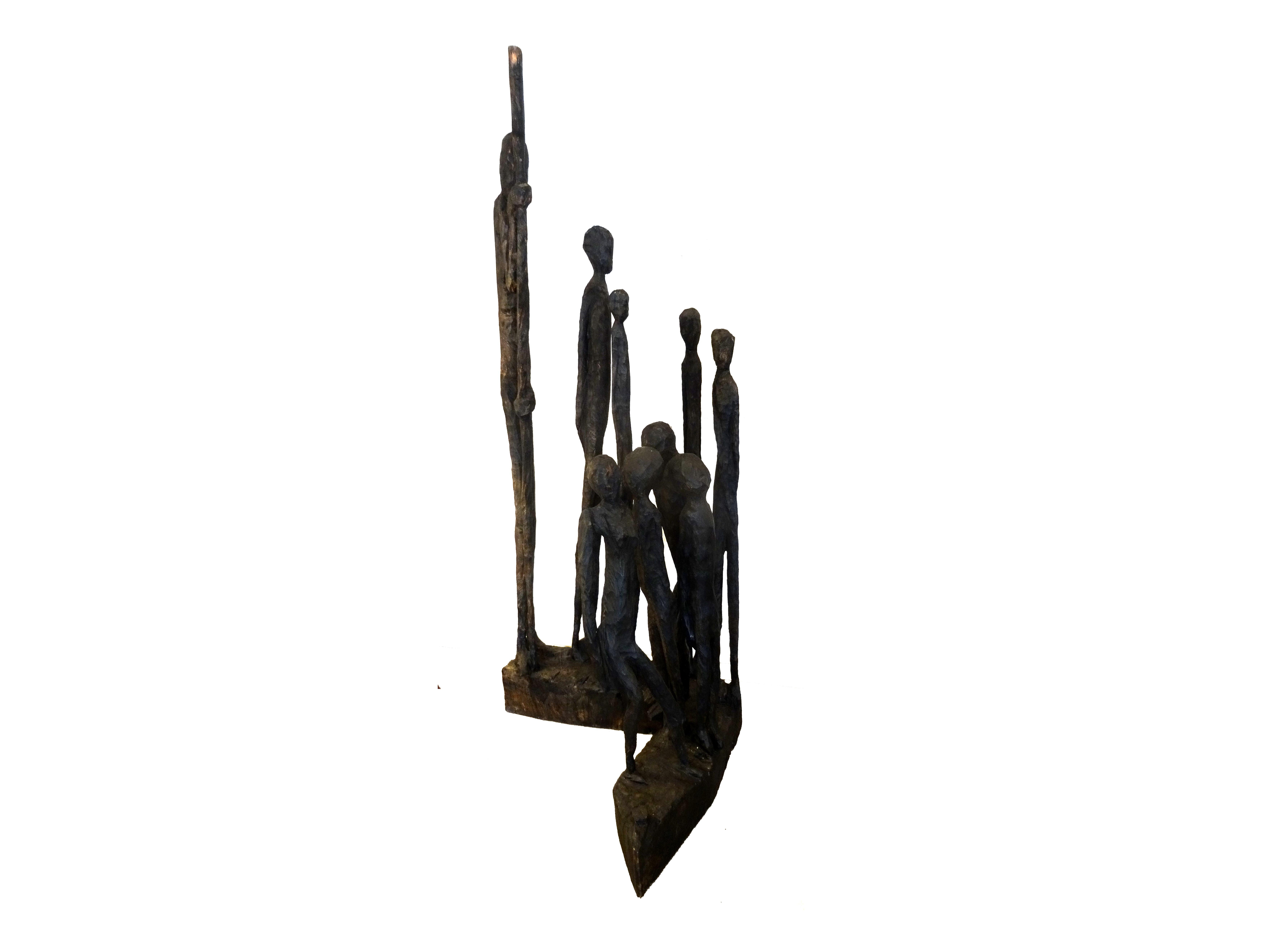 Skulptur, Holz, mit Feuer geschwärzt

Jems Robert Koko Bi, geboren 1966 in Sinfra an der Elfenbeinküste, kam nach seinem Studium in Abidjan nach Deutschland. Er arbeitete von 1992-1995 in der Werkstattt von Klaus Simon und war ab 2000 Meisterschüler