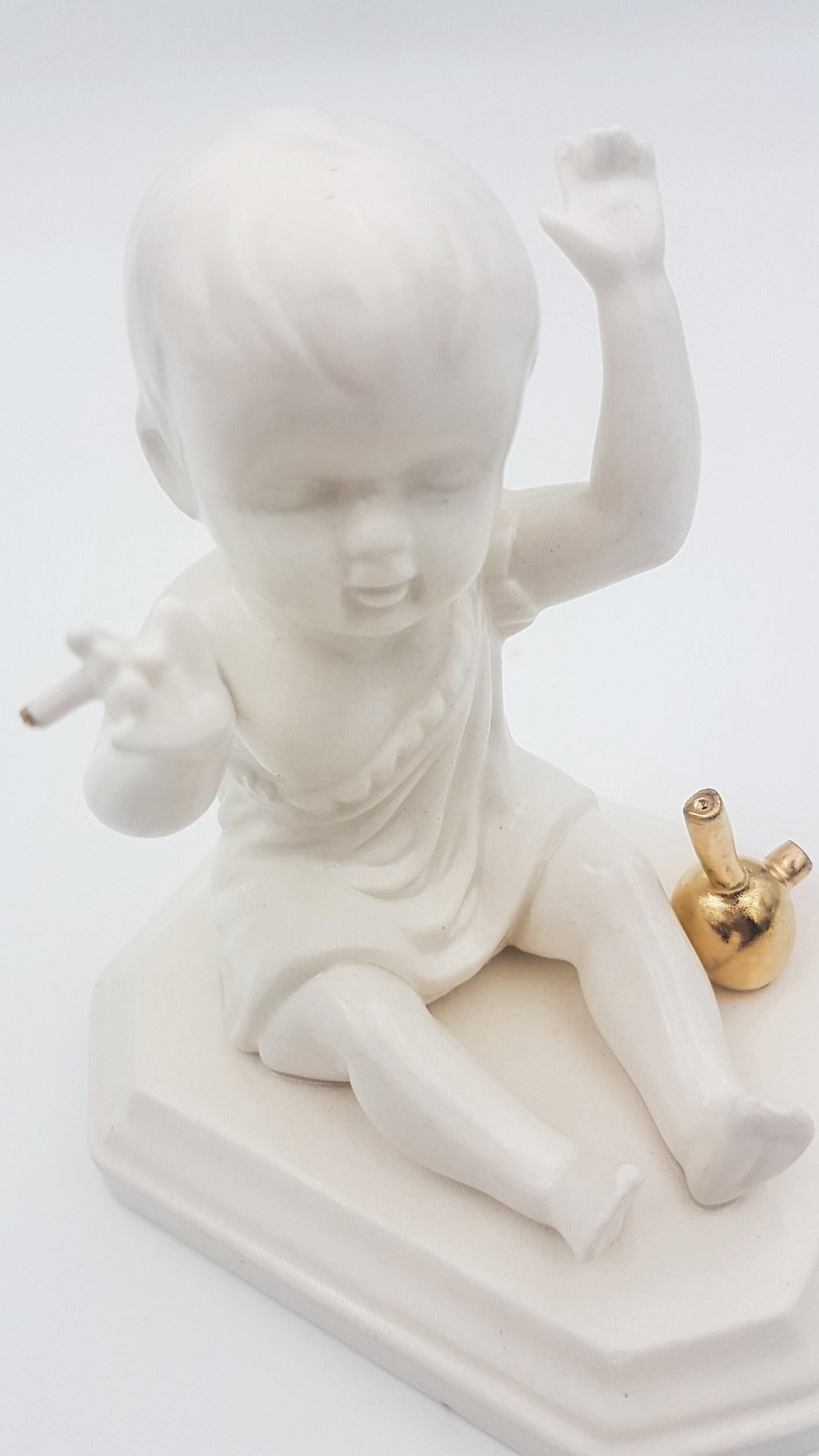 Jen Watson
Bong Baby II
Year: 2021
Medium: Porcelain, Glaze, Luster 
Size: 5 x 4.5 x 3.5 inches
Signed
Gallery COA included

About Jen Watson:

My figurines exist somewhere between relic and homage, honoring the tradition of the figurine and