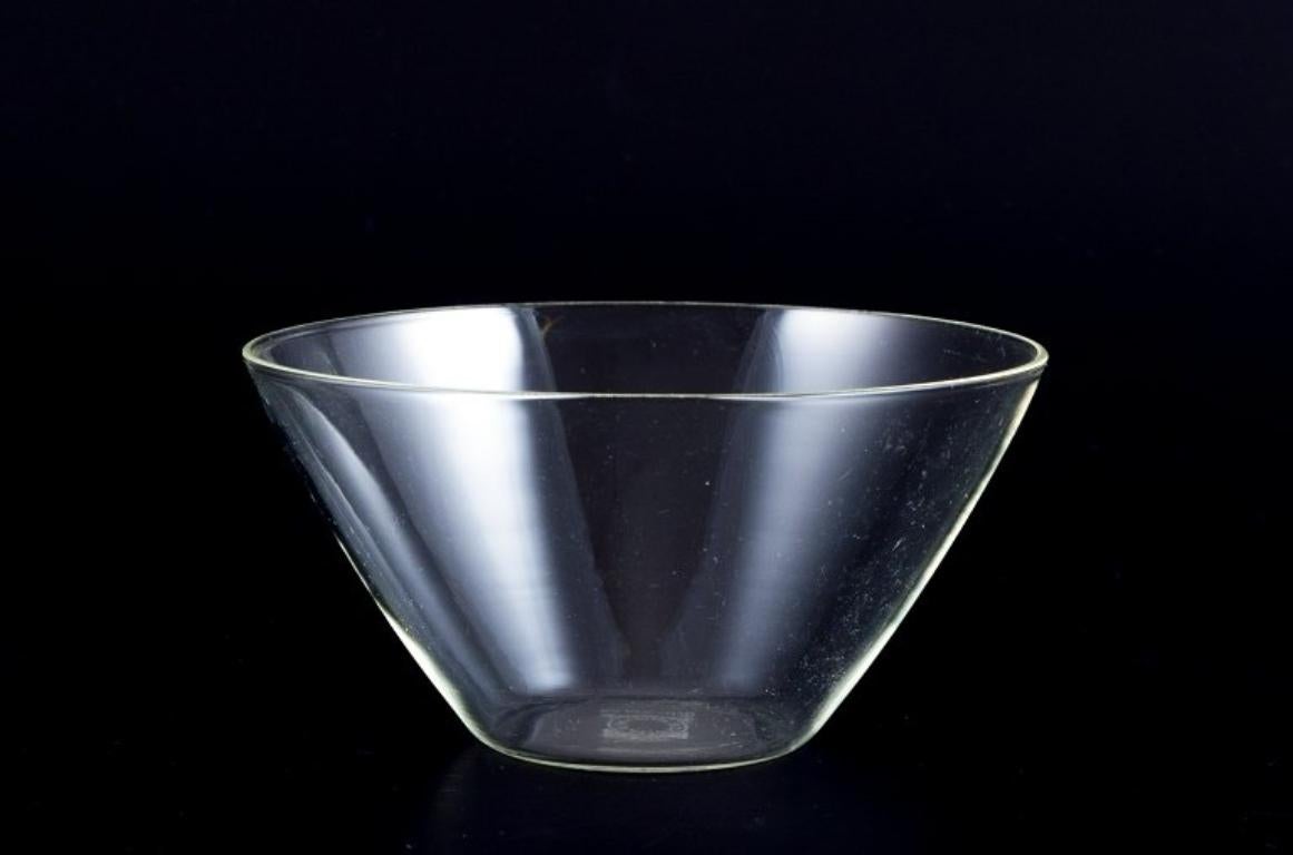 Modern Jena-Glas, Schott & Gen/Mainz, Germany. Creamer and sugar bowl on a tray.  For Sale