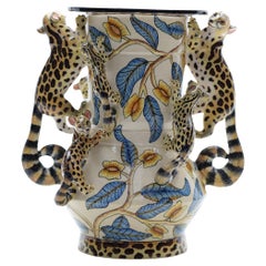 Jenetcat Vase