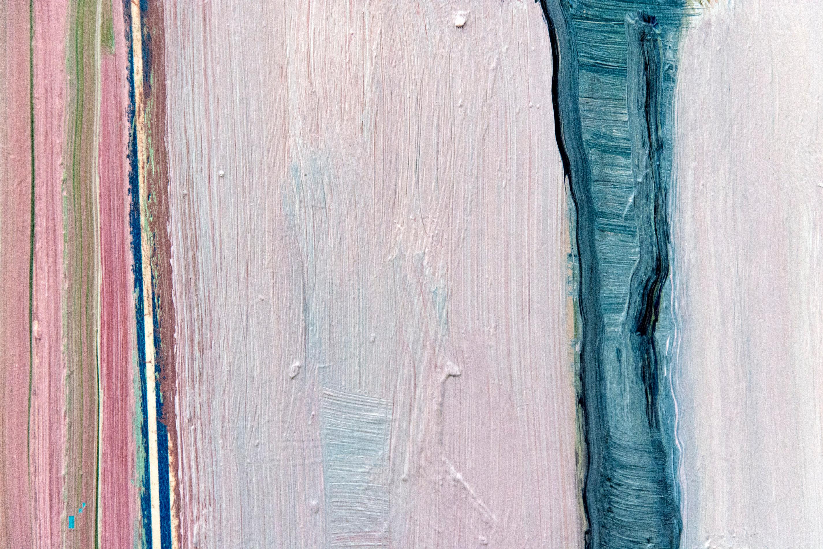 My Pink with Blue Grey - kleines, helles, farbenfrohes, geblümtes Stillleben Ölgemälde (Grau), Still-Life Painting, von Jennifer Hornyak