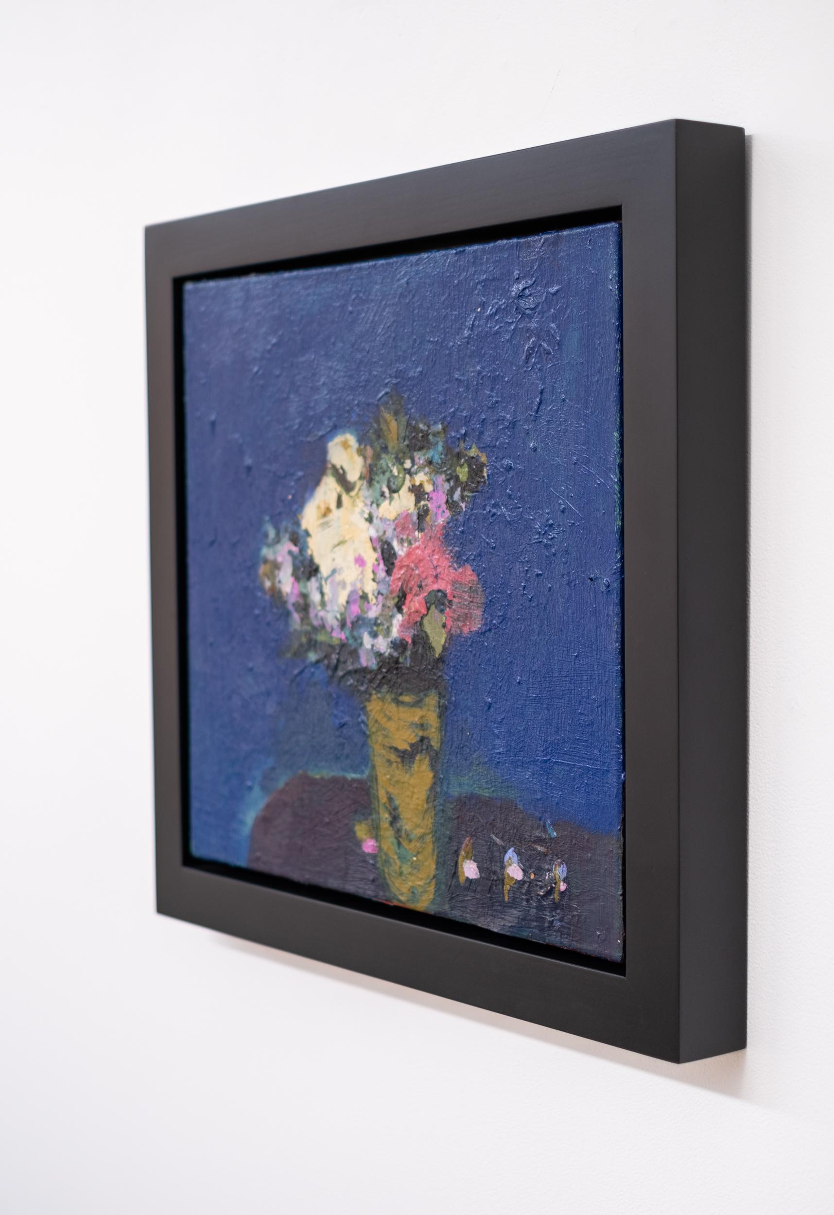 Cette peinture à l'huile contemporaine, florale, de nature morte, rappelle les grands artistes fauves tels que Matisse.
 
Des couleurs riches, des coups de pinceau expressifs et des formes abstraites caractérisent l'art contemporain élégant de